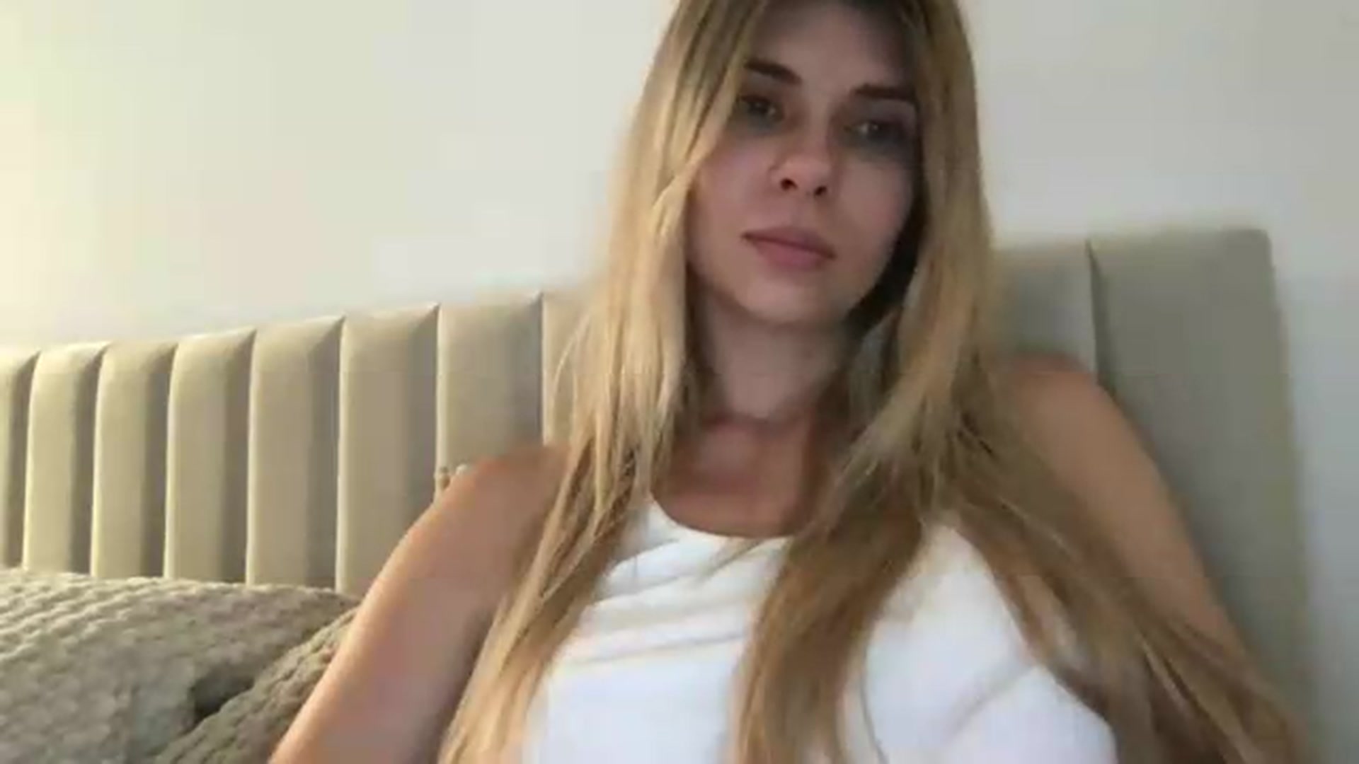 Gallery image thumbnail from neverinmylife's myfreecams stream on, 07/06/2026, 13:40 image 5 of 20