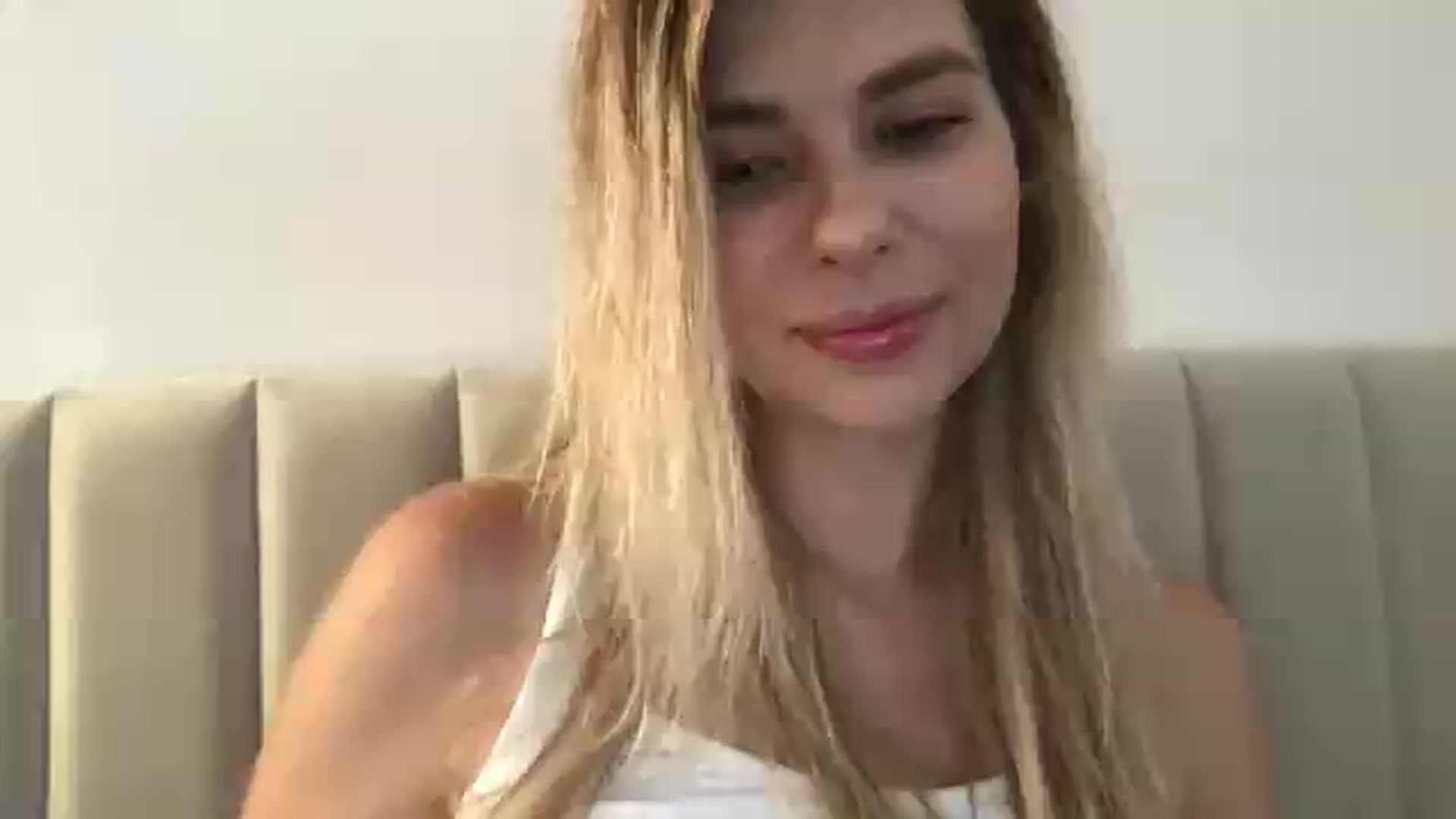 Gallery image thumbnail from neverinmylife's myfreecams stream on, 07/09/2026, 13:10 image 4 of 20
