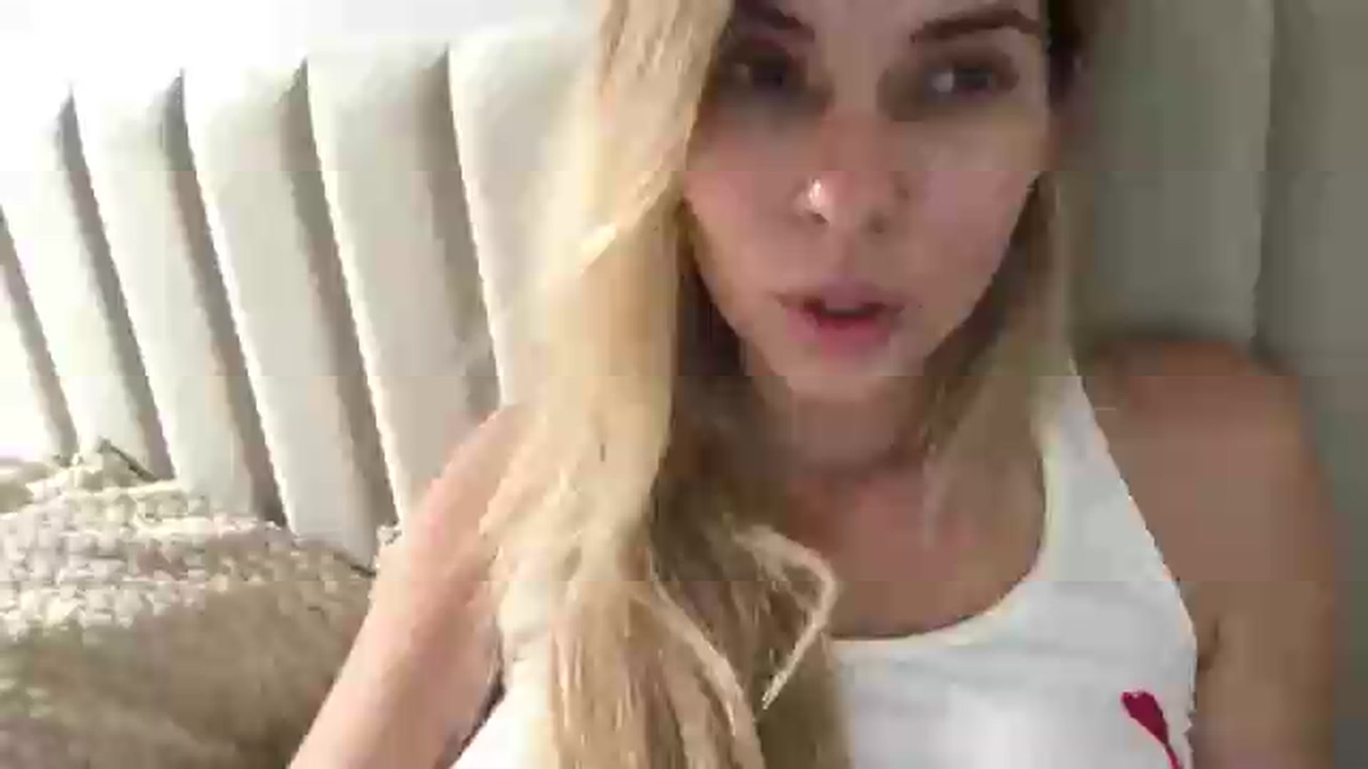 Gallery image thumbnail from neverinmylife's myfreecams stream on, 07/15/2026, 13:17 image 1 of 20