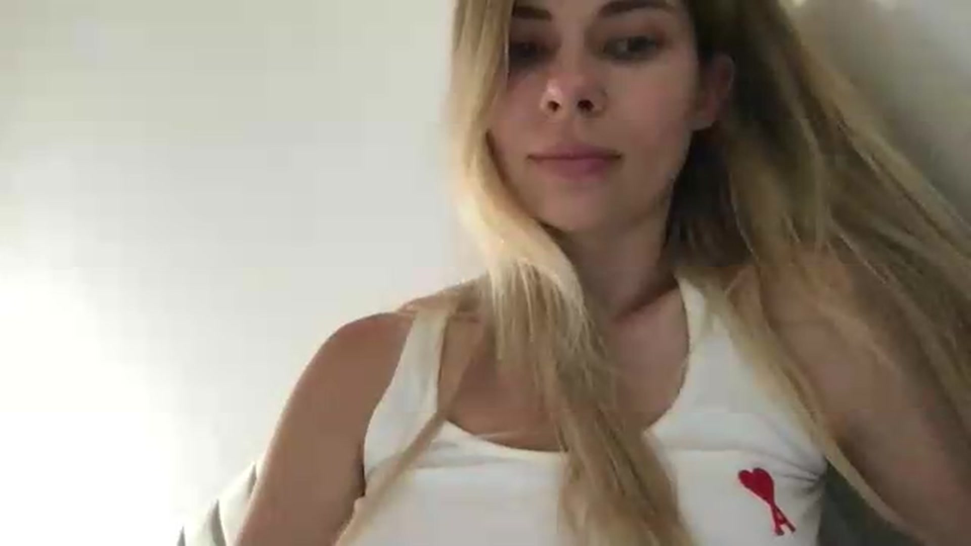 Gallery image thumbnail from neverinmylife's myfreecams stream on, 07/15/2026, 13:17 image 8 of 20