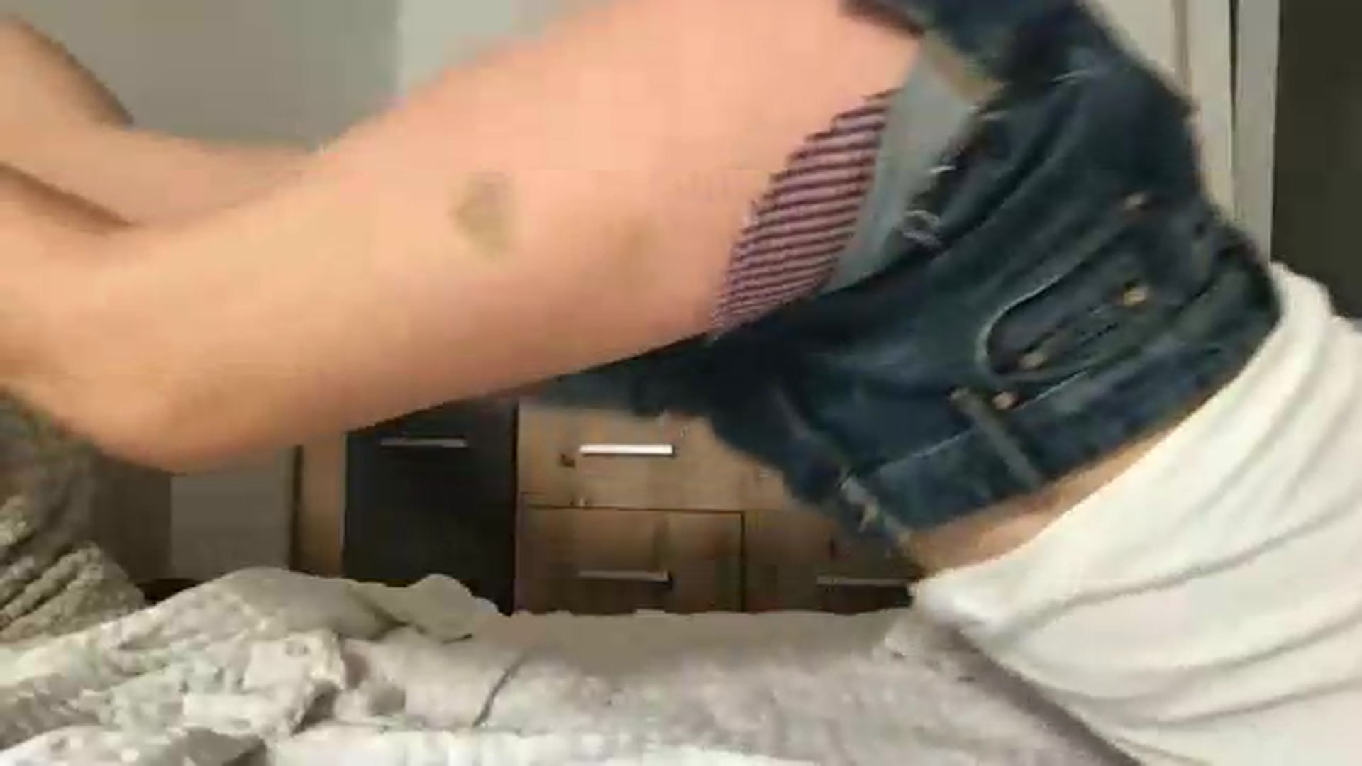 Gallery image thumbnail from neverinmylife's myfreecams stream on, 07/15/2026, 22:27 image 11 of 20