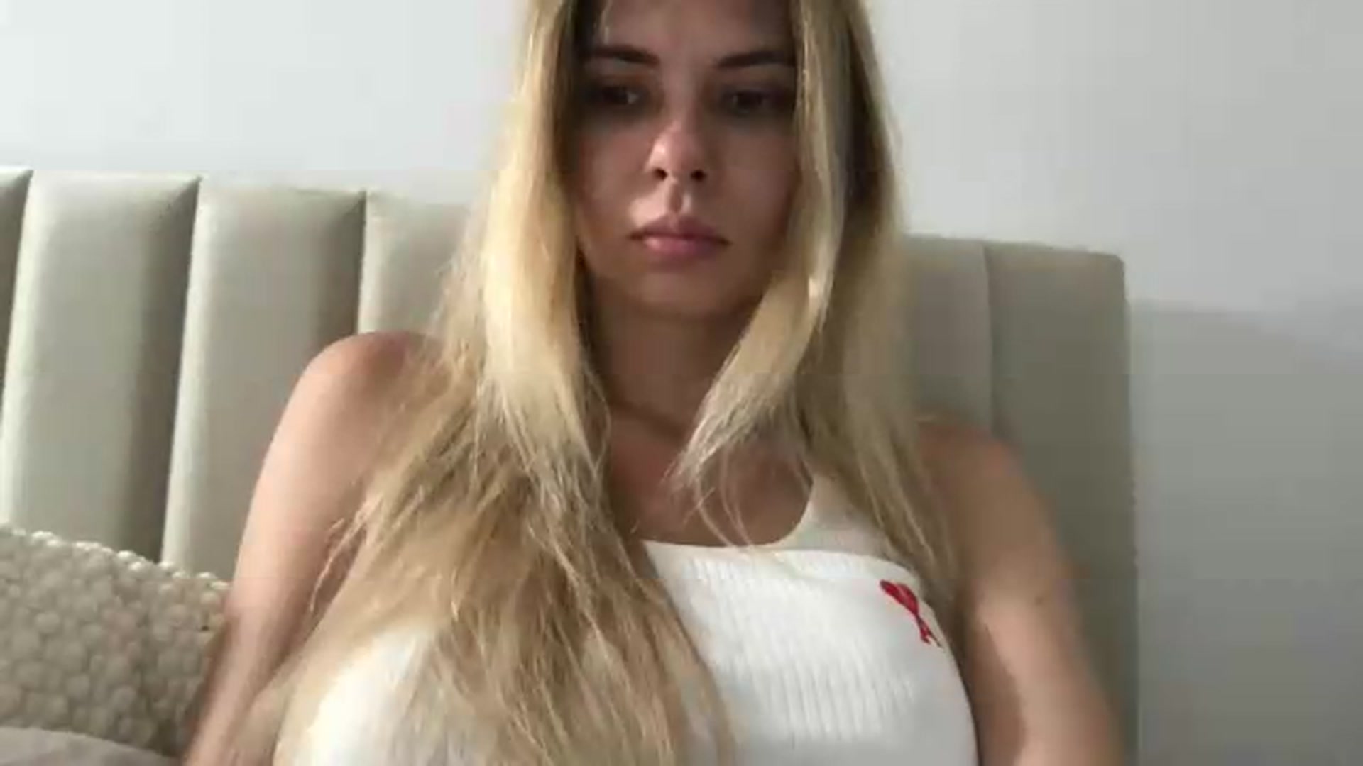 Gallery image thumbnail from neverinmylife's myfreecams stream on, 07/16/2026, 12:54 image 9 of 20