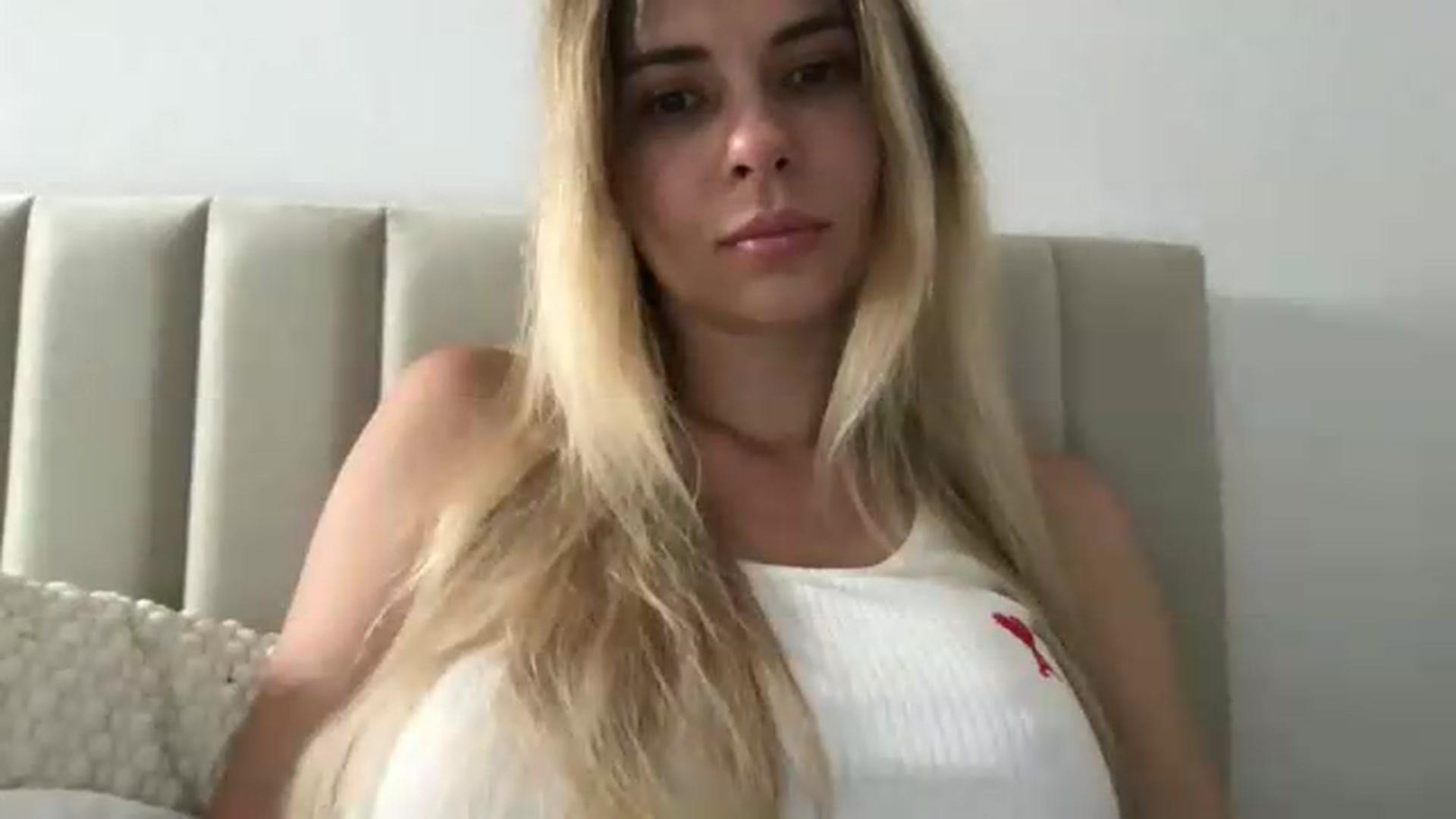 Gallery image thumbnail from neverinmylife's myfreecams stream on, 07/16/2026, 12:54 image 7 of 20