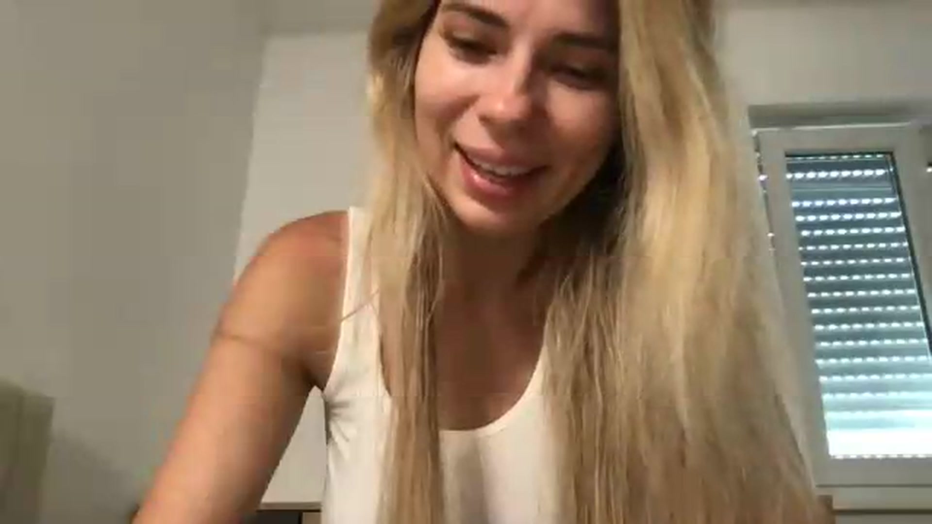 Gallery image thumbnail from neverinmylife's myfreecams stream on, 07/17/2026, 09:47 image 20 of 20