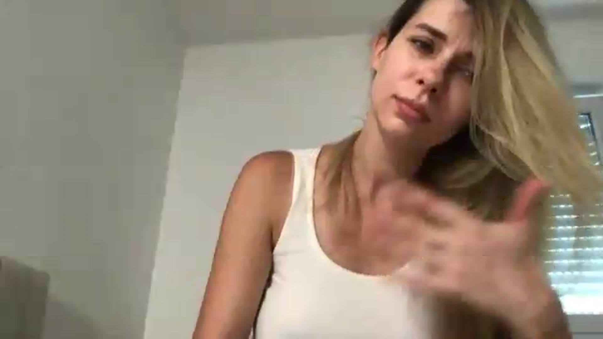 Gallery image thumbnail from neverinmylife's myfreecams stream on, 07/17/2026, 10:58 image 3 of 20