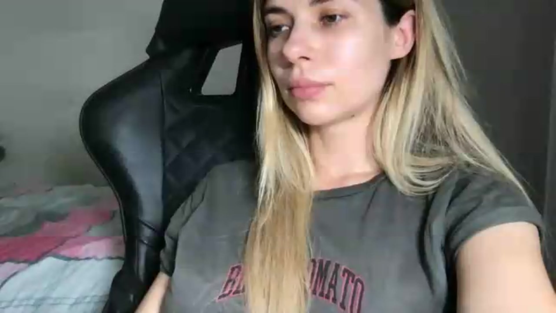 Gallery image thumbnail from neverinmylife's myfreecams stream on, 07/18/2026, 13:42 image 10 of 20