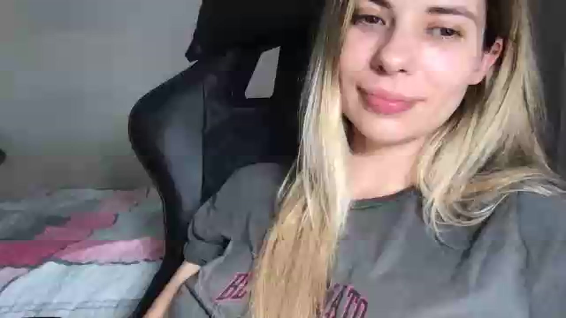 Gallery image thumbnail from neverinmylife's myfreecams stream on, 07/18/2026, 13:42 image 14 of 20