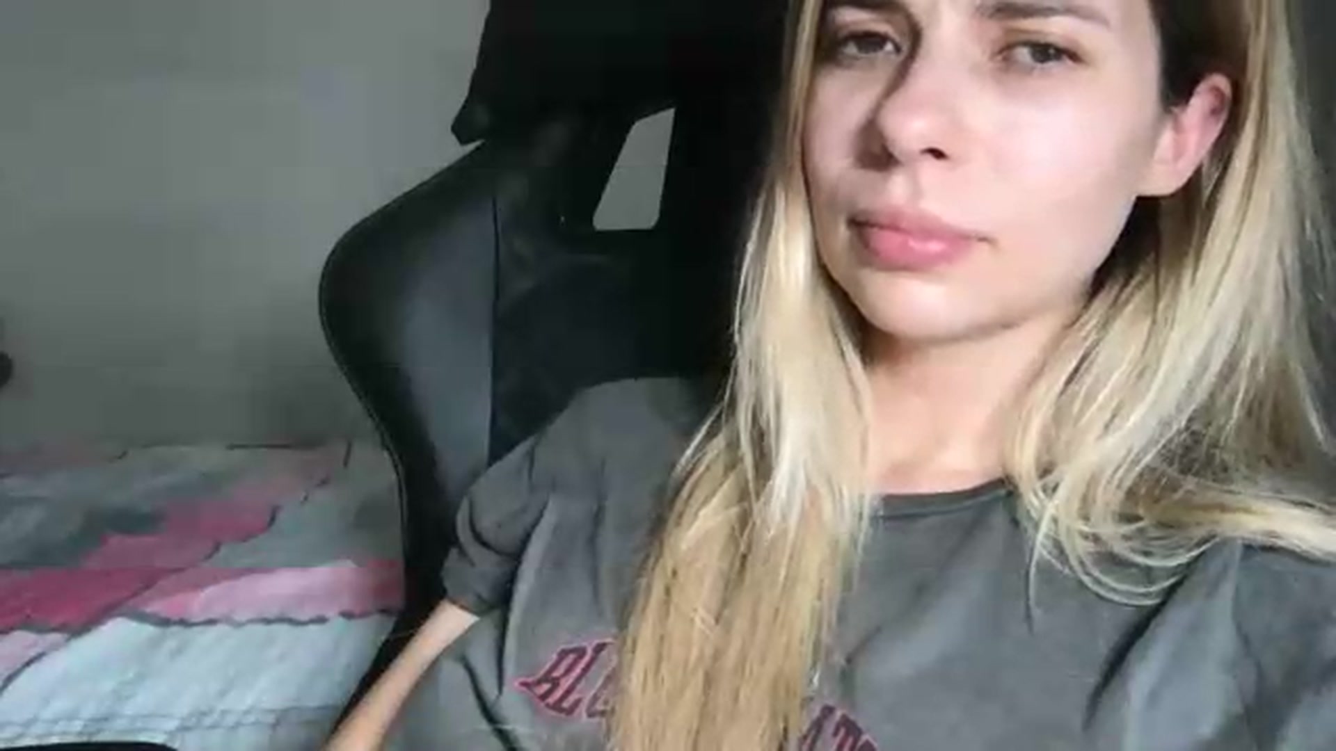Gallery image thumbnail from neverinmylife's myfreecams stream on, 07/18/2026, 13:42 image 19 of 20