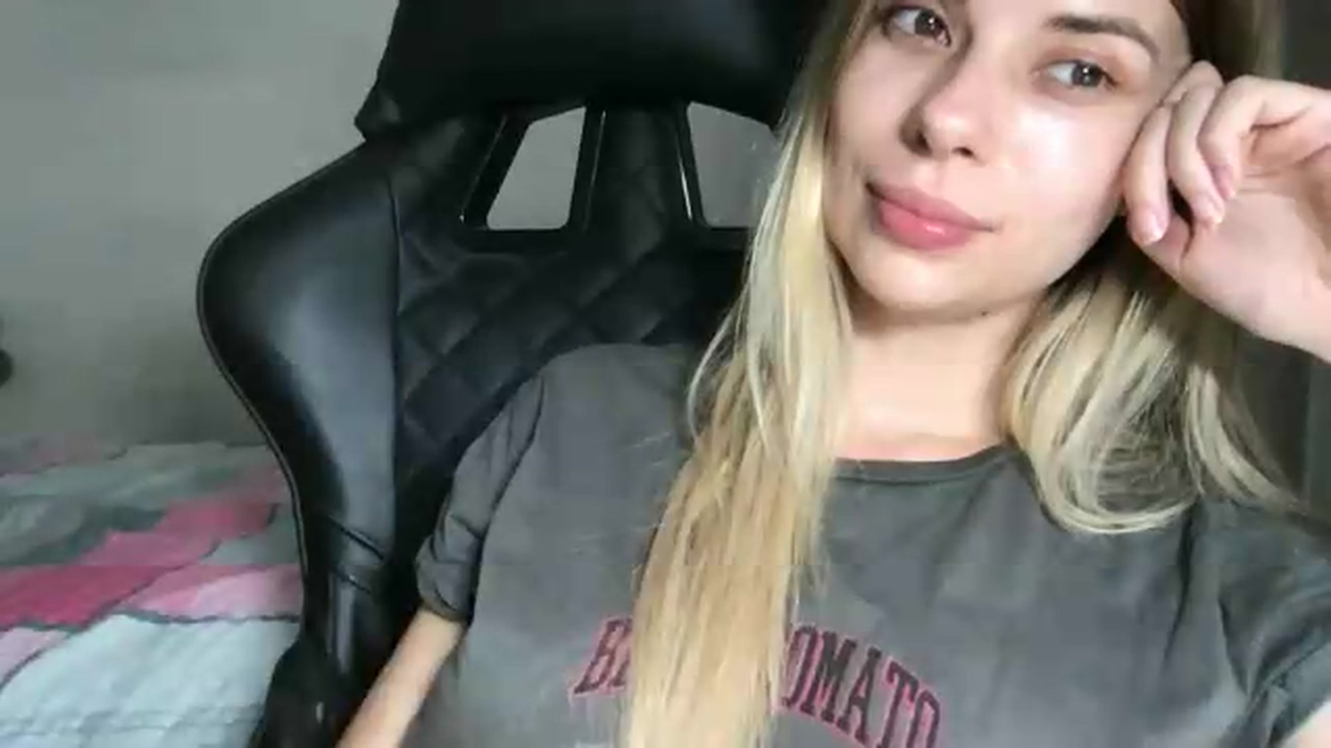 Gallery image thumbnail from neverinmylife's myfreecams stream on, 07/18/2026, 13:42 image 9 of 20