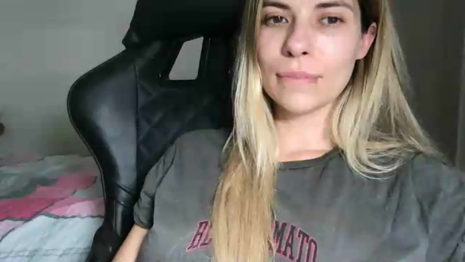 Gallery image thumbnail from neverinmylife's myfreecams stream on, 07/18/2026, 13:42 image 11 of 20