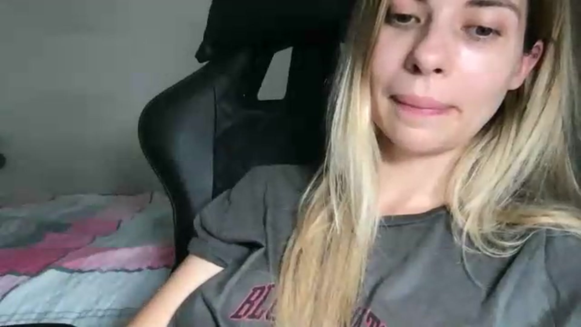 Gallery image thumbnail from neverinmylife's myfreecams stream on, 07/18/2026, 13:42 image 17 of 20