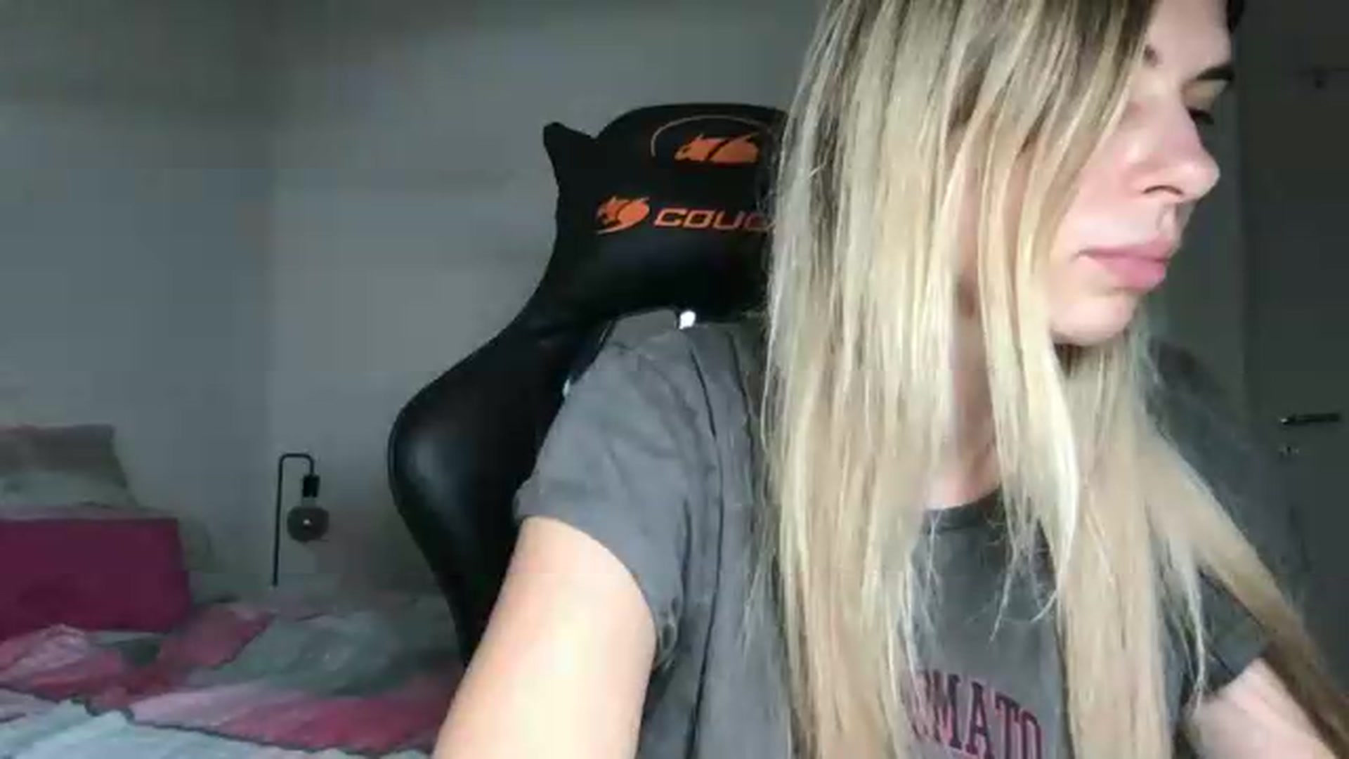 Gallery image thumbnail from neverinmylife's myfreecams stream on, 07/18/2026, 14:47 image 11 of 20
