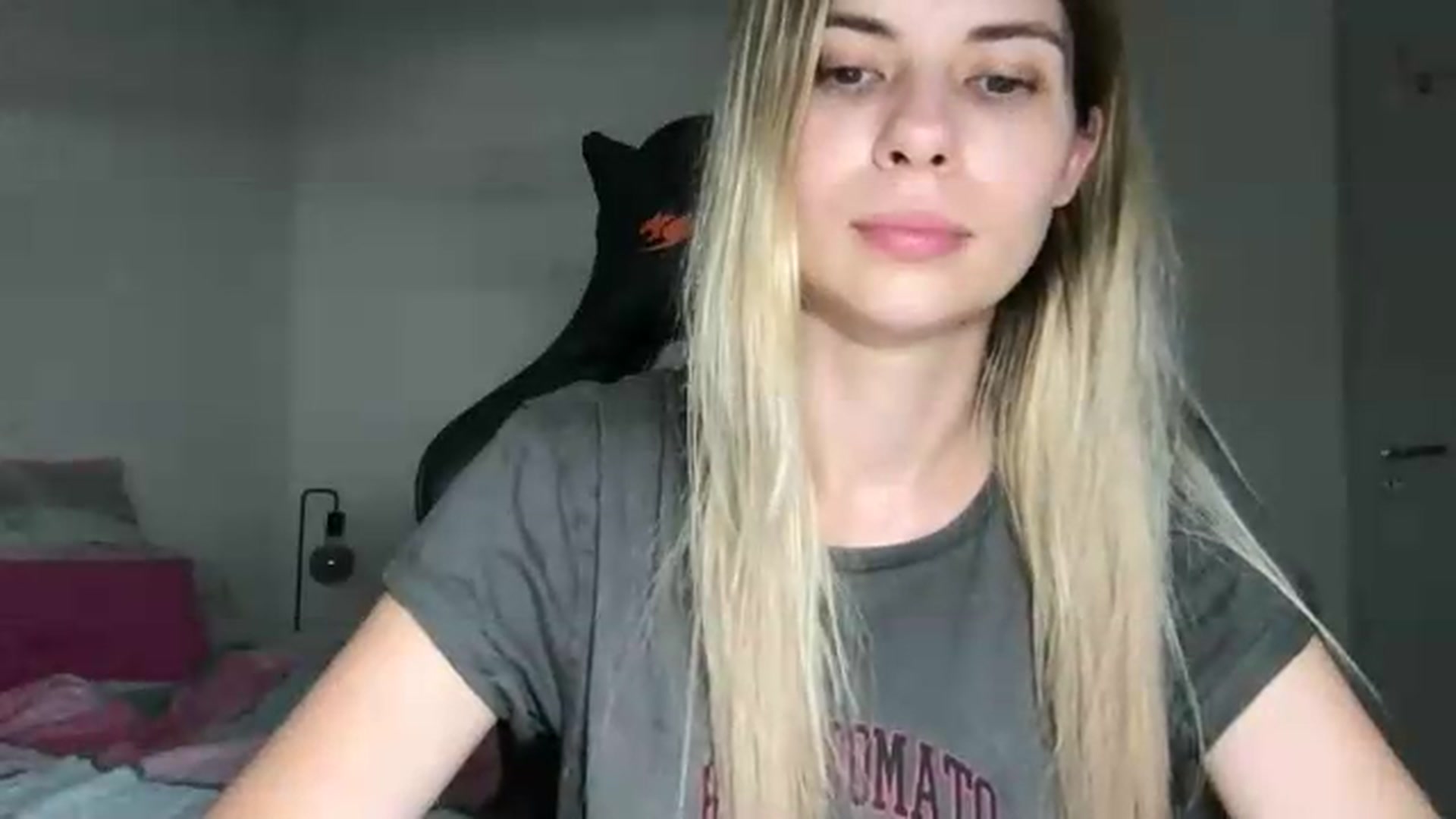 Gallery image thumbnail from neverinmylife's myfreecams stream on, 07/18/2026, 14:47 image 8 of 20