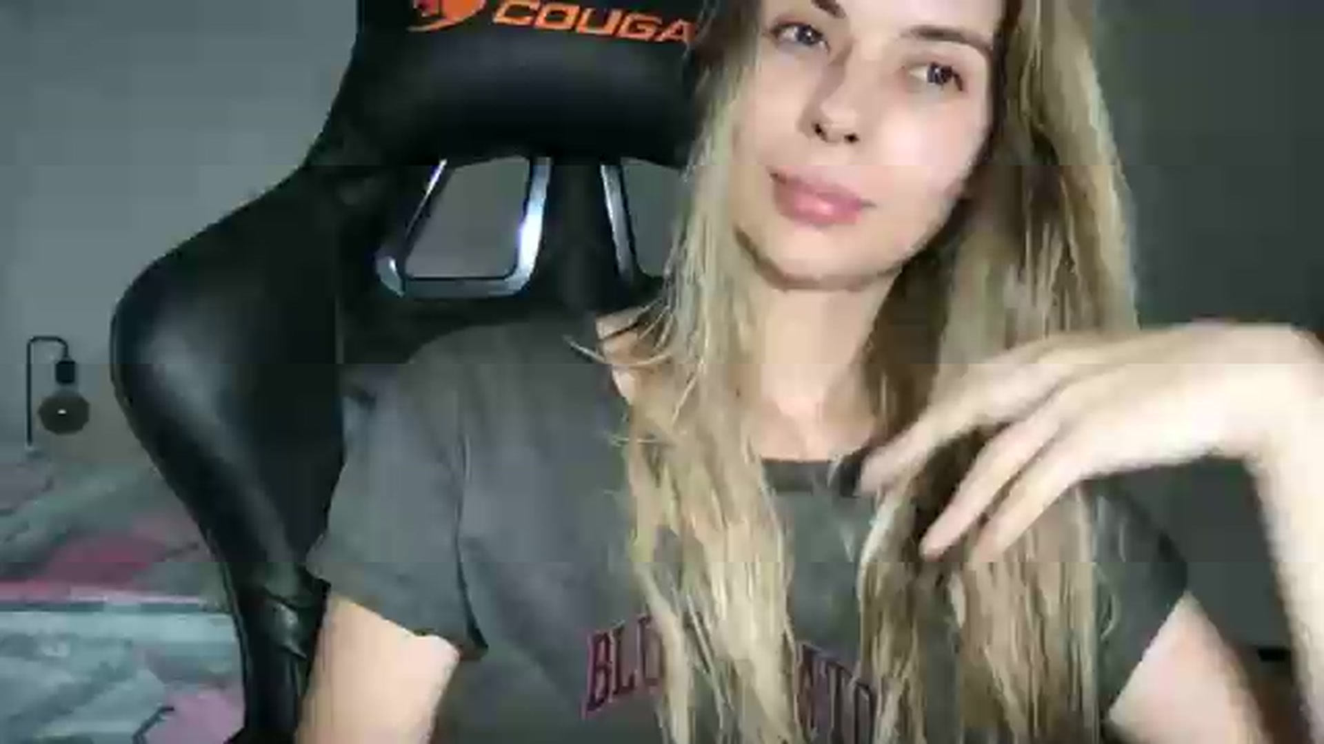 Gallery image thumbnail from neverinmylife's myfreecams stream on, 07/19/2026, 13:44 image 15 of 20