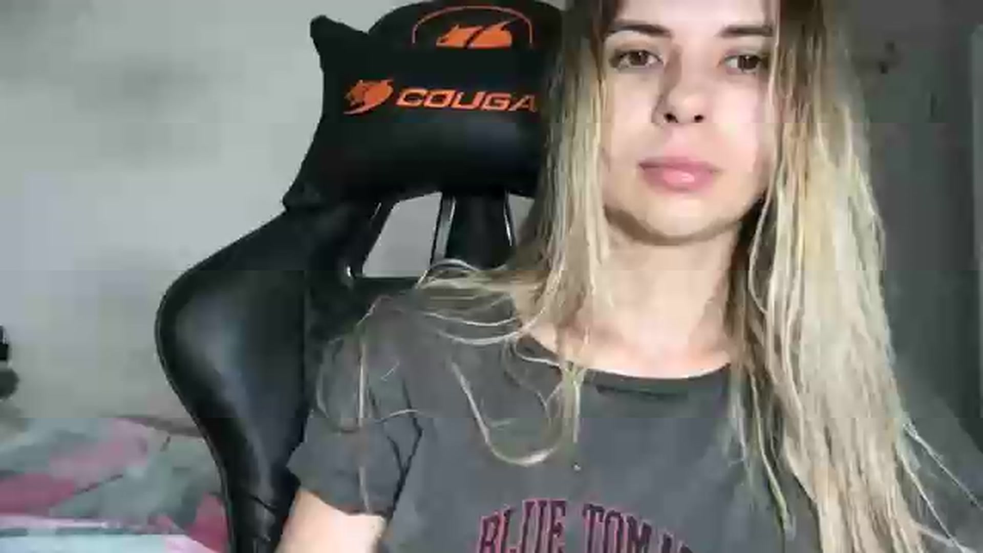 Gallery image thumbnail from neverinmylife's myfreecams stream on, 07/19/2026, 13:44 image 1 of 20