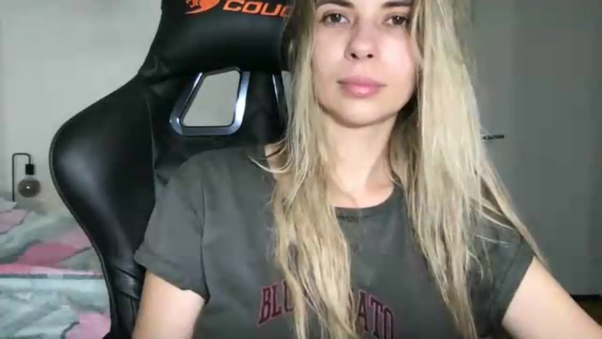 Gallery image thumbnail from neverinmylife's myfreecams stream on, 07/19/2026, 13:44 image 14 of 20