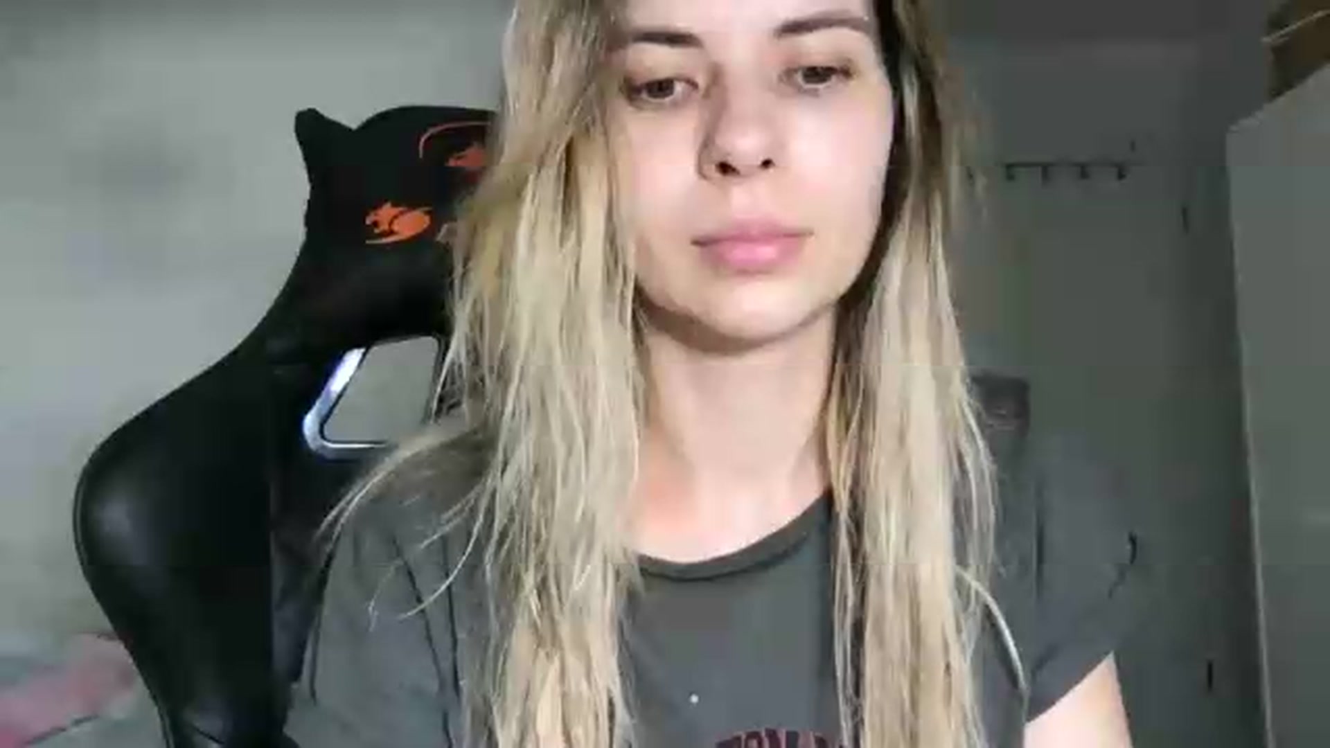 Gallery image thumbnail from neverinmylife's myfreecams stream on, 07/19/2026, 14:06 image 7 of 20
