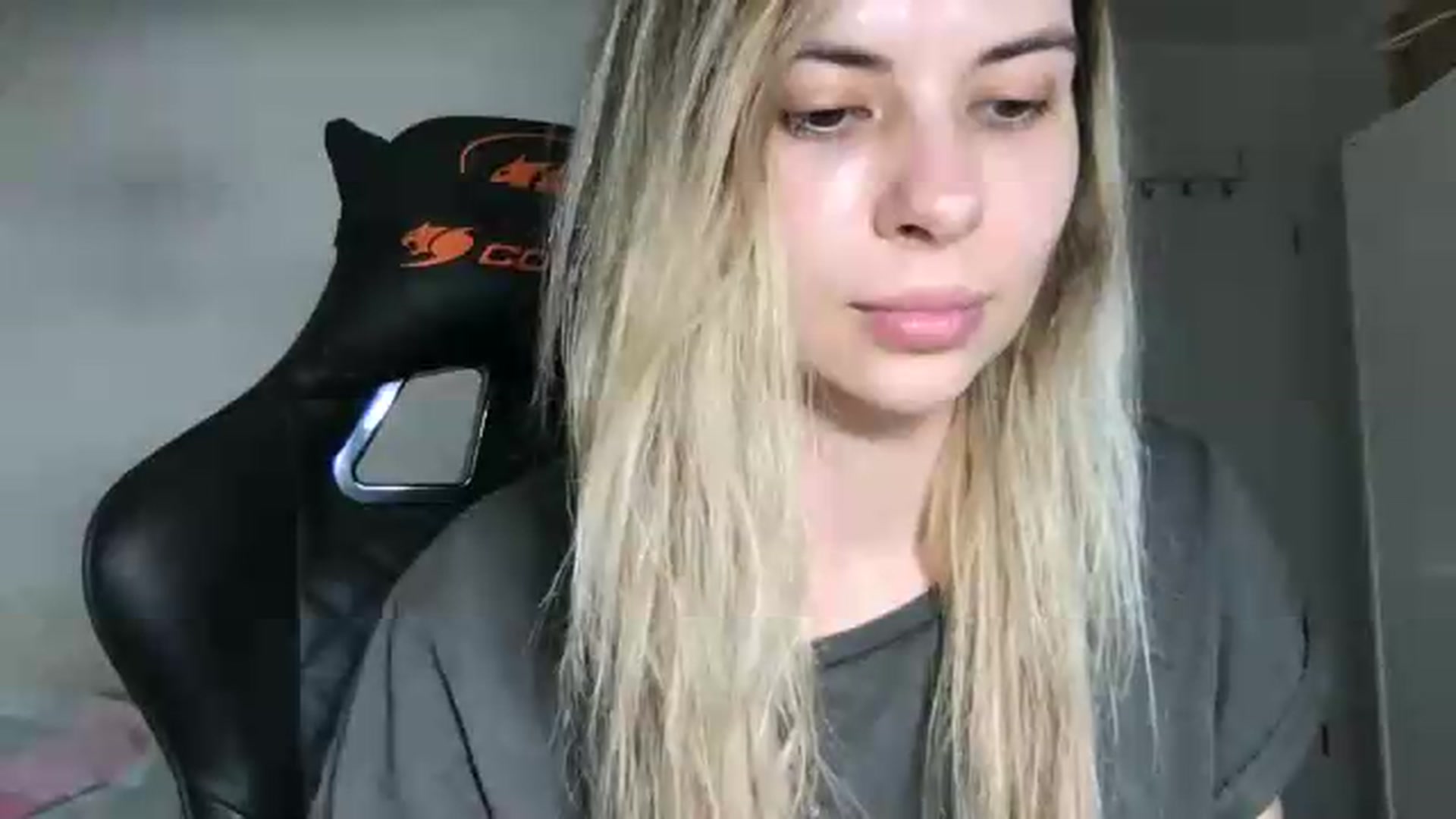 Gallery image thumbnail from neverinmylife's myfreecams stream on, 07/19/2026, 14:06 image 10 of 20