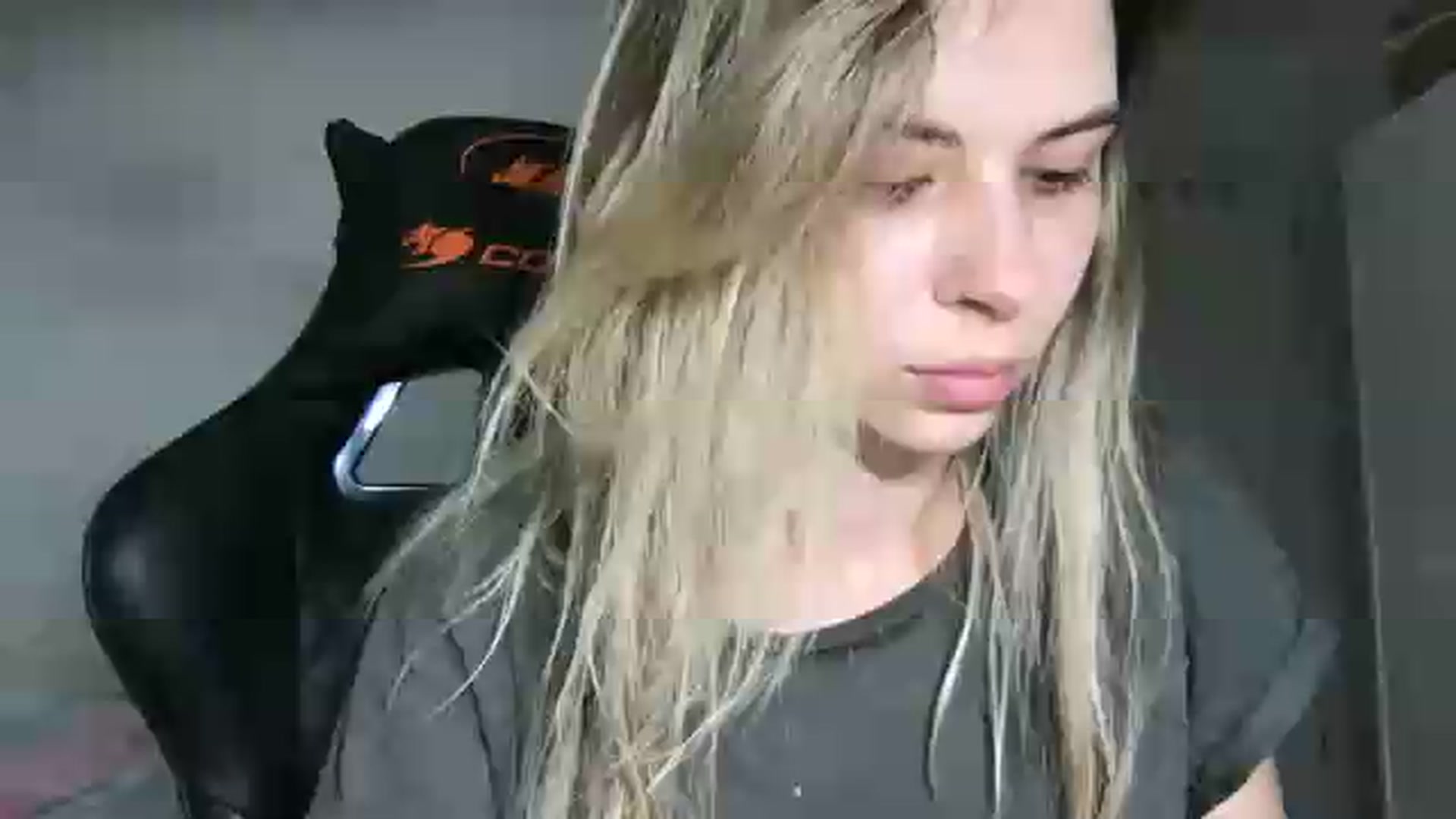 Gallery image thumbnail from neverinmylife's myfreecams stream on, 07/19/2026, 14:06 image 6 of 20