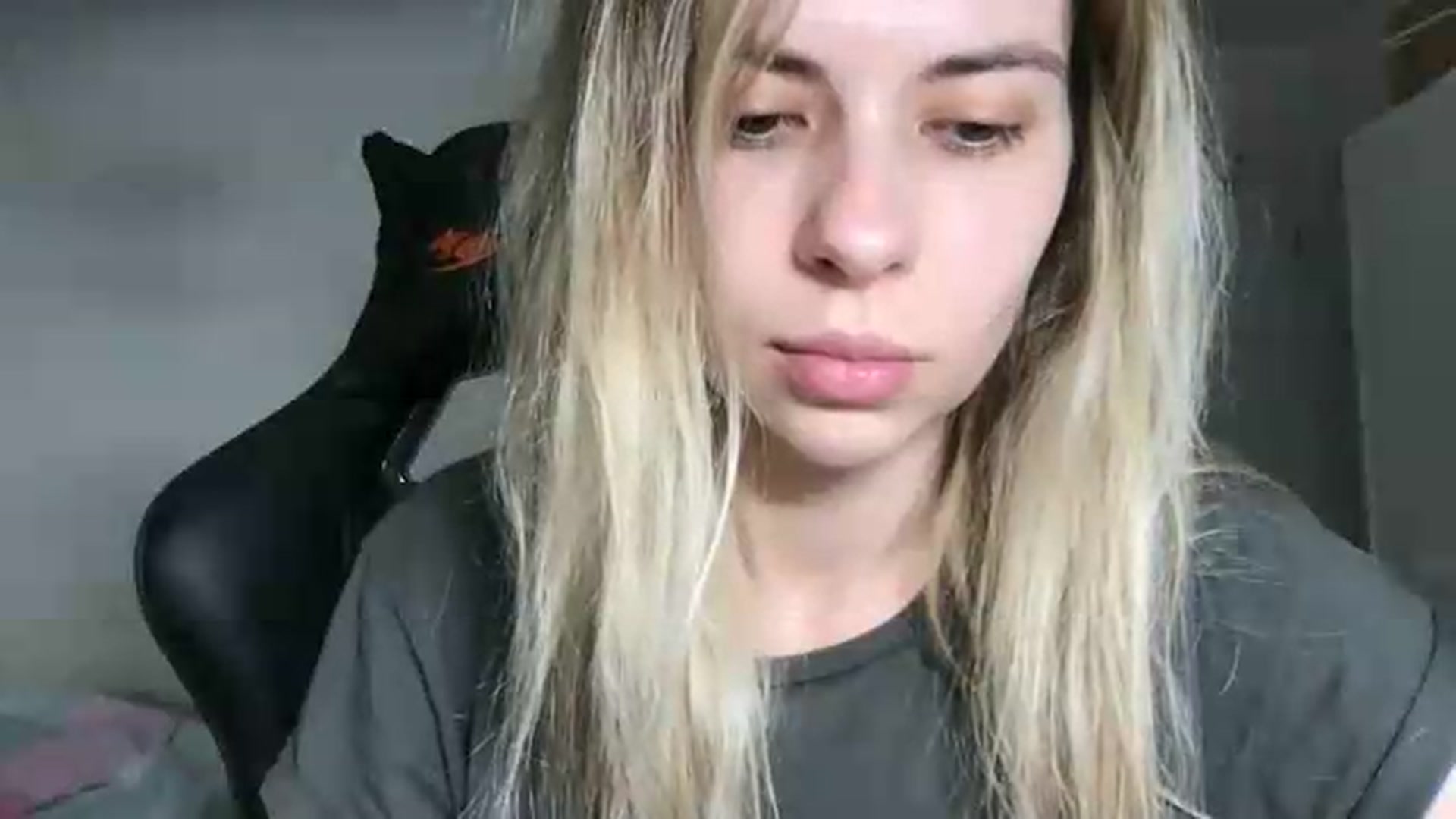 Gallery image thumbnail from neverinmylife's myfreecams stream on, 07/19/2026, 14:25 image 12 of 20