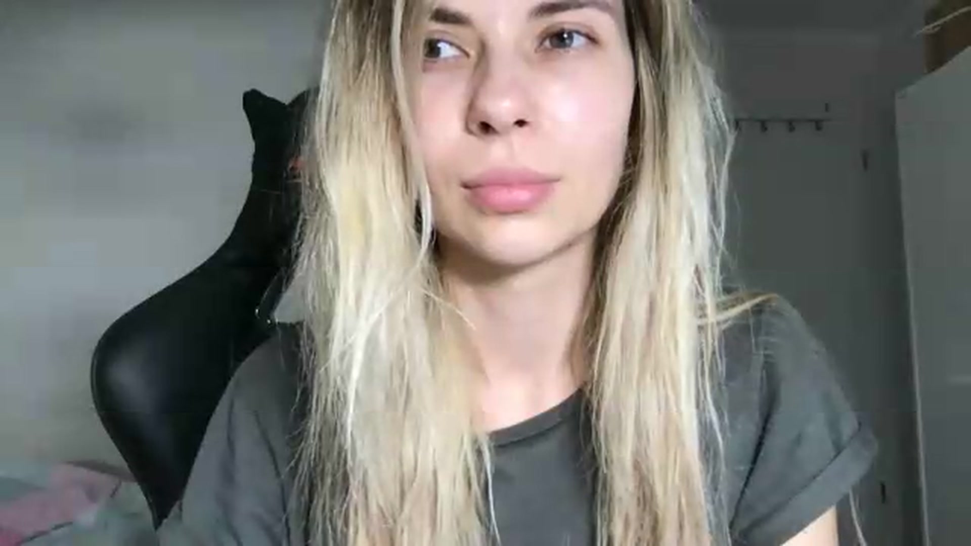 Gallery image thumbnail from neverinmylife's myfreecams stream on, 07/19/2026, 14:25 image 7 of 20