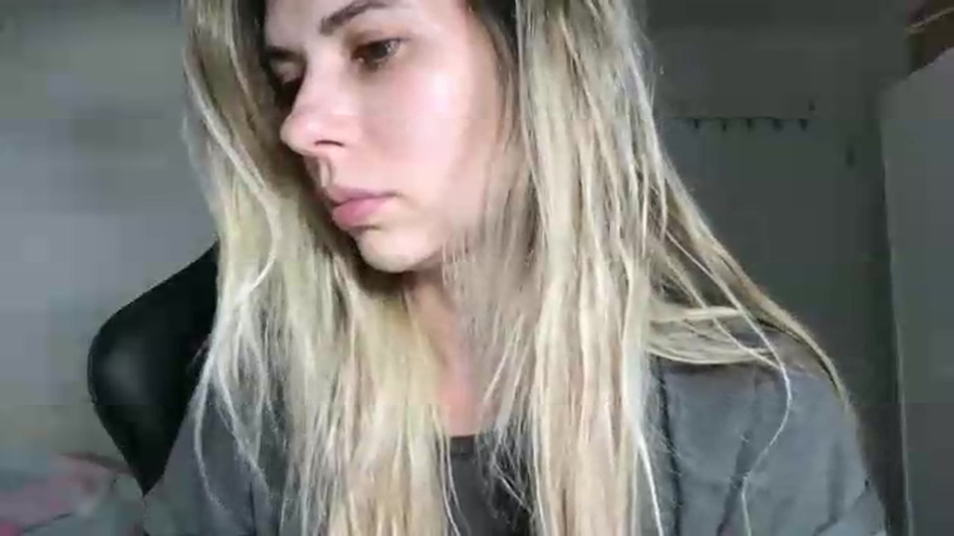 Gallery image thumbnail from neverinmylife's myfreecams stream on, 07/19/2026, 14:25 image 4 of 20