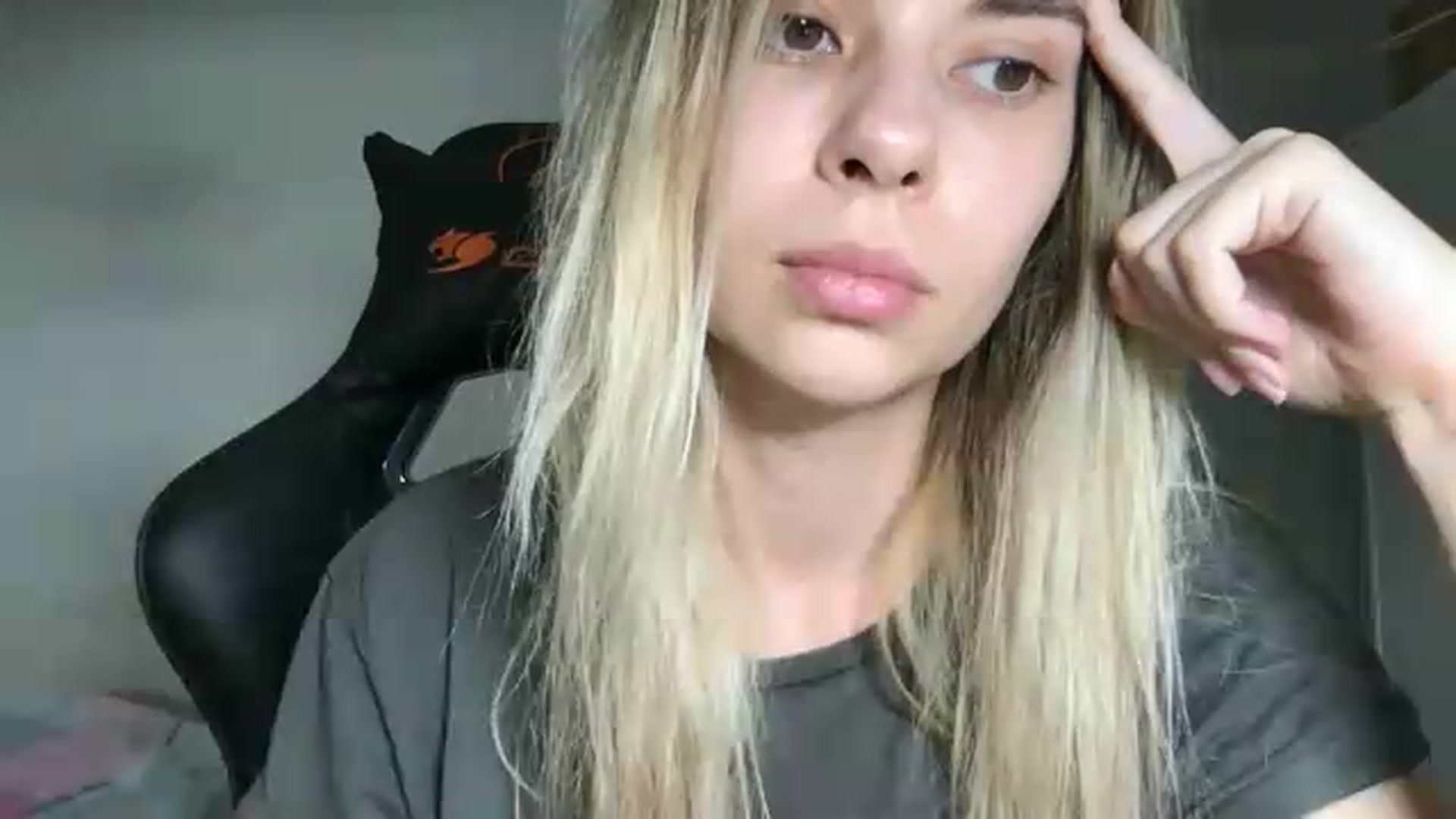 Gallery image thumbnail from neverinmylife's myfreecams stream on, 07/19/2026, 14:25 image 15 of 20