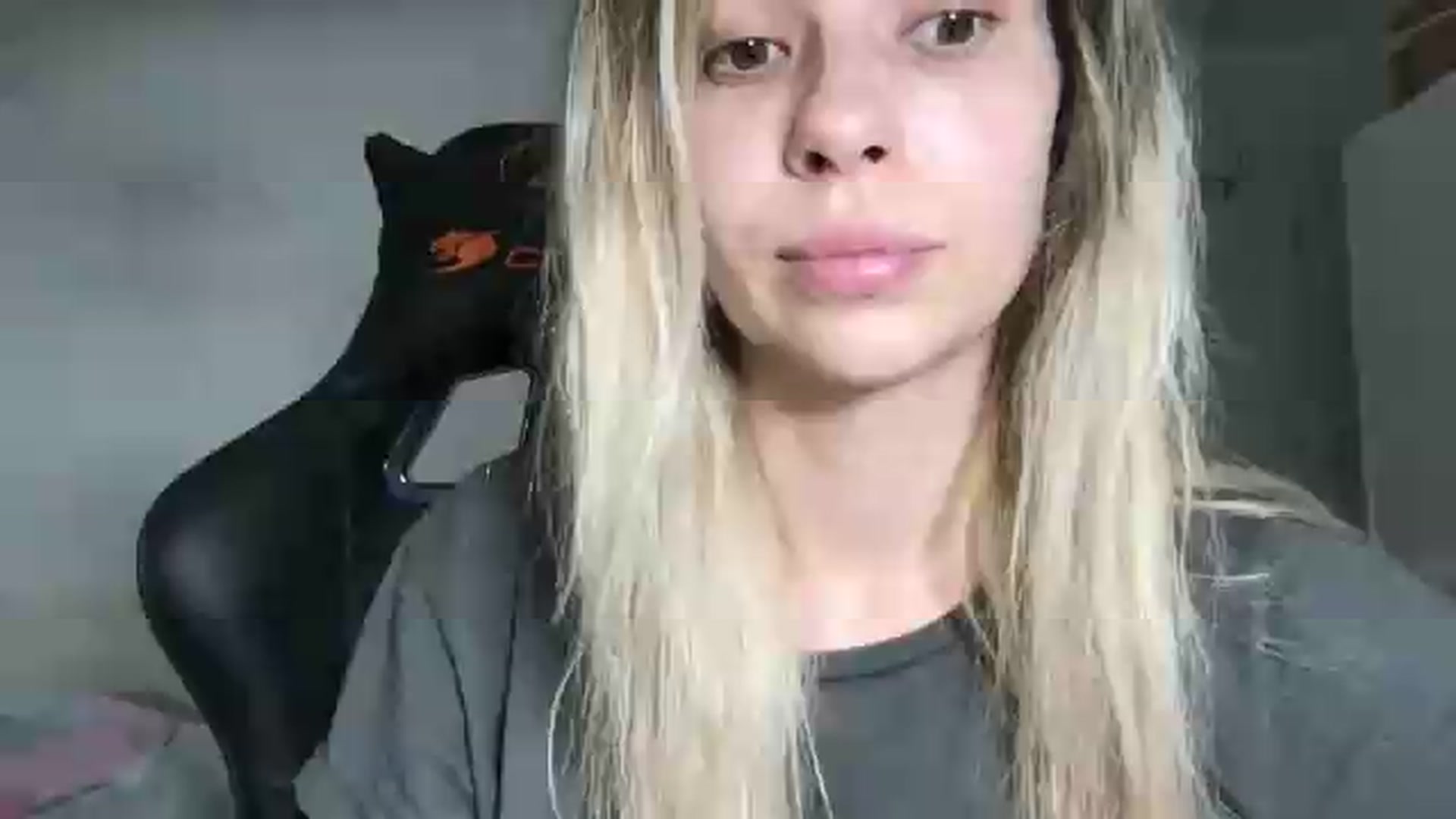 Gallery image thumbnail from neverinmylife's myfreecams stream on, 07/19/2026, 14:25 image 18 of 20