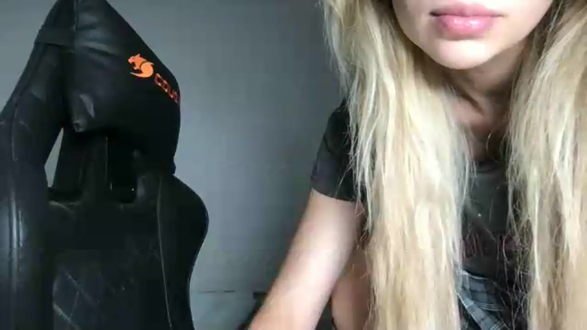 Gallery image thumbnail from neverinmylife's myfreecams stream on, 07/19/2026, 14:42 image 20 of 20