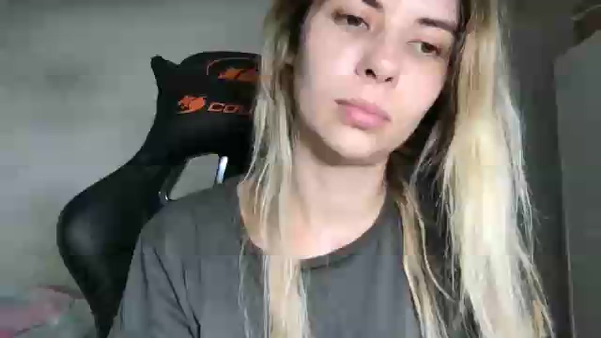 Gallery image thumbnail from neverinmylife's myfreecams stream on, 07/19/2026, 14:42 image 9 of 20