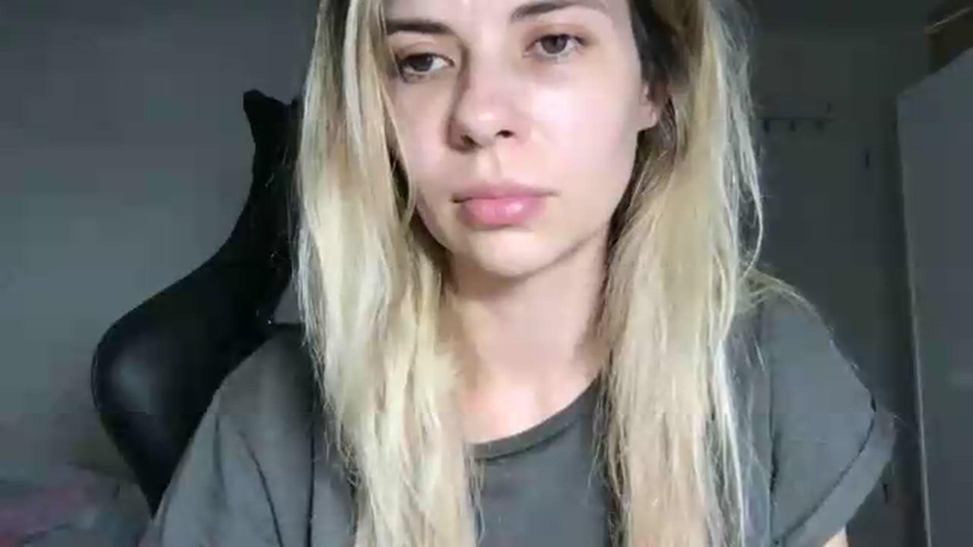 Gallery image thumbnail from neverinmylife's myfreecams stream on, 07/19/2026, 14:42 image 15 of 20