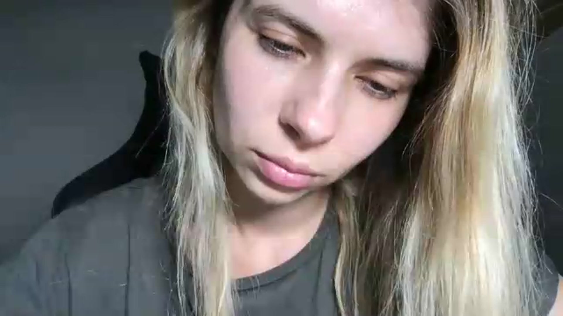 Gallery image thumbnail from neverinmylife's myfreecams stream on, 07/19/2026, 14:42 image 14 of 20