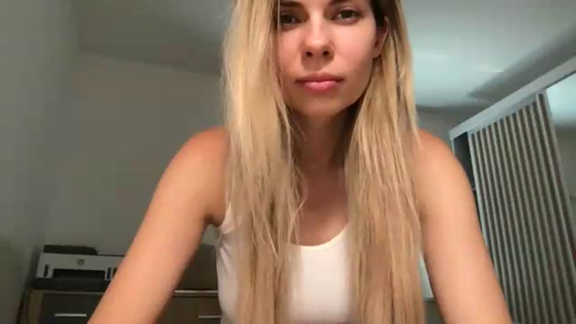 Gallery image thumbnail from neverinmylife's myfreecams stream on, 07/21/2026, 08:33 image 20 of 20