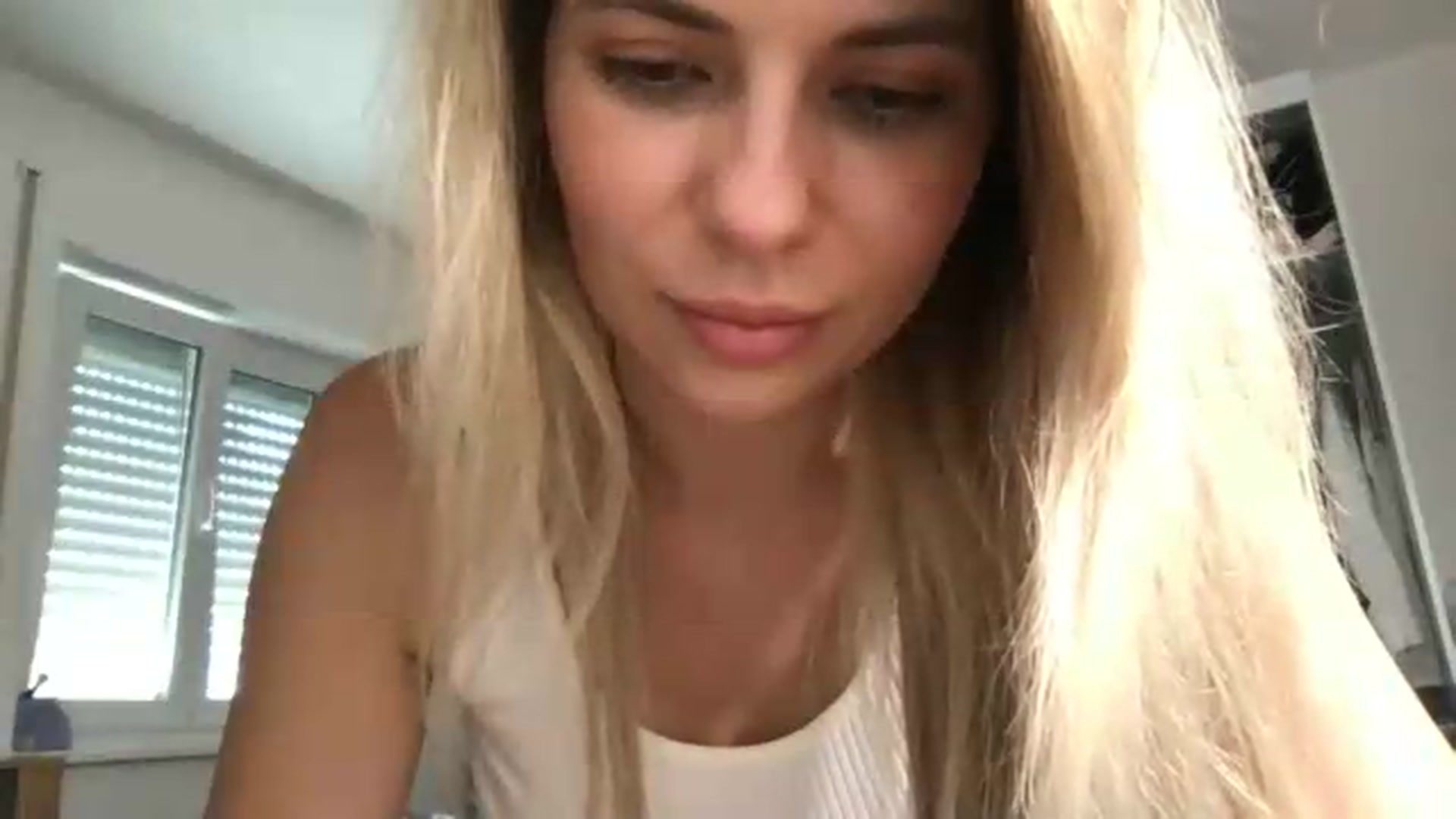 Gallery image thumbnail from neverinmylife's myfreecams stream on, 07/22/2026, 12:57 image 10 of 20