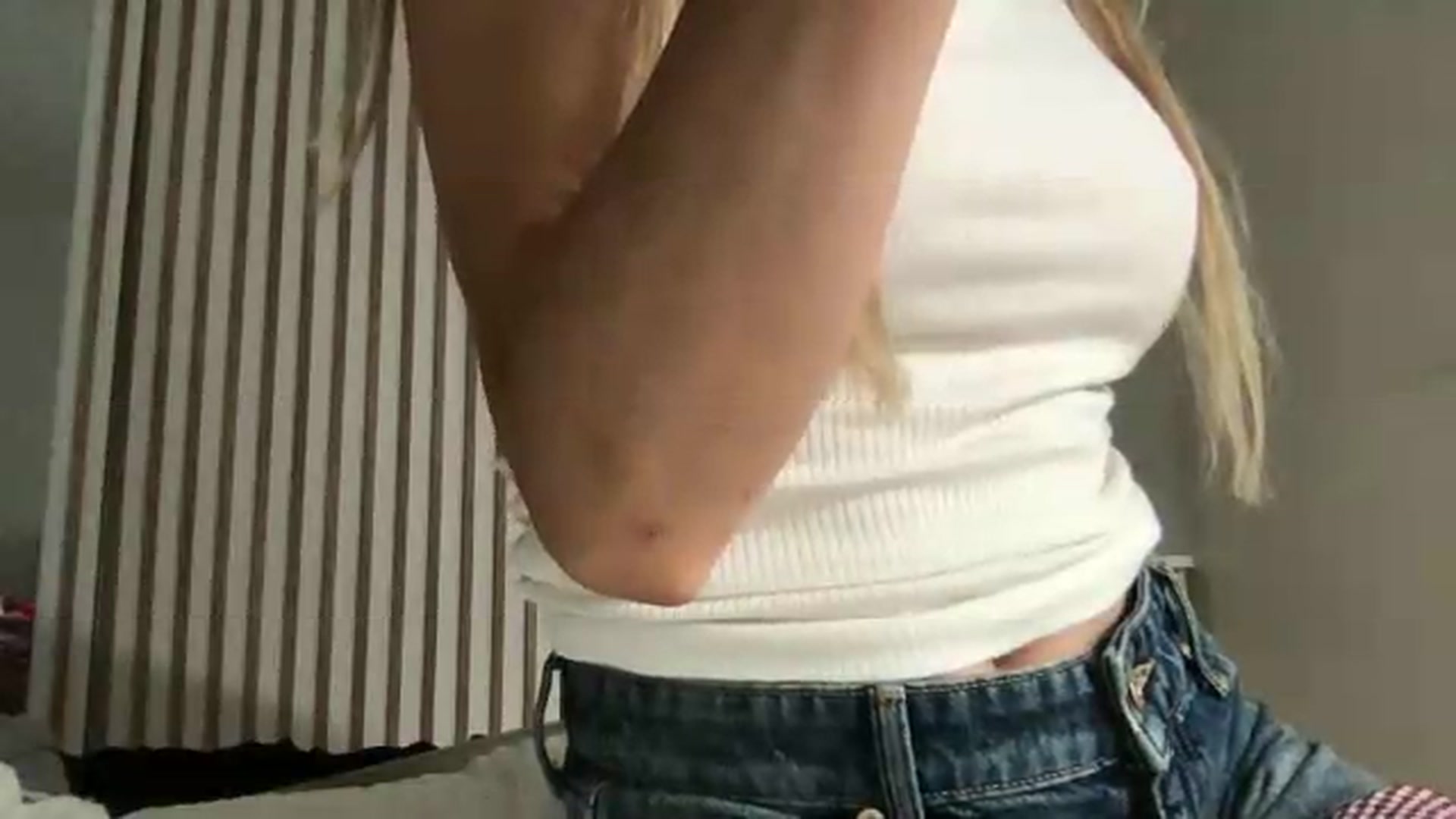 Gallery image thumbnail from neverinmylife's myfreecams stream on, 07/22/2026, 13:34 image 14 of 20