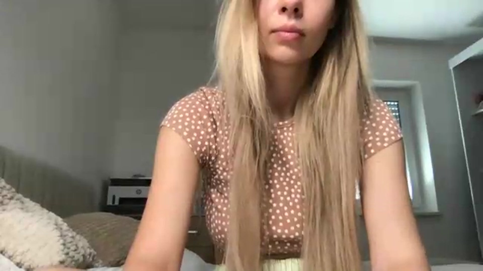 Gallery image thumbnail from neverinmylife's myfreecams stream on, 07/28/2026, 12:21 image 12 of 20