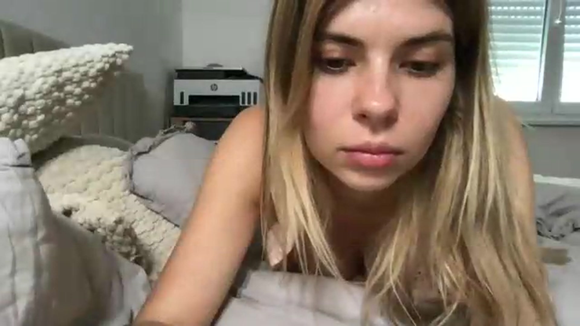 Gallery image thumbnail from neverinmylife's myfreecams stream on, 07/29/2026, 10:33 image 5 of 20