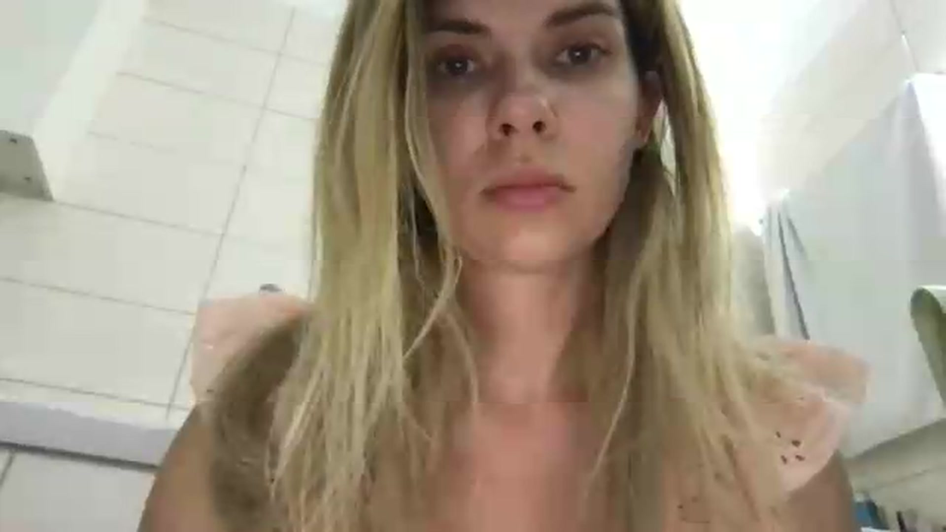 Gallery image thumbnail from neverinmylife's myfreecams stream on, 07/29/2026, 13:35 image 3 of 20