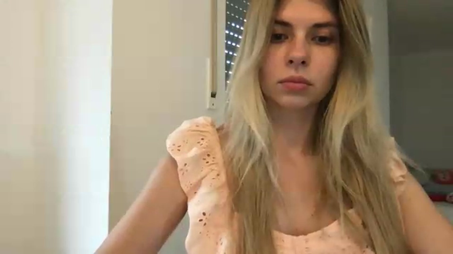 Gallery image thumbnail from neverinmylife's myfreecams stream on, 07/31/2026, 17:46 image 7 of 20