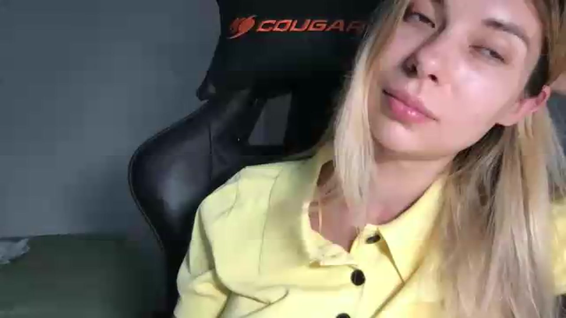 Gallery image thumbnail from neverinmylife's myfreecams stream on, 08/03/2026, 12:01 image 10 of 20