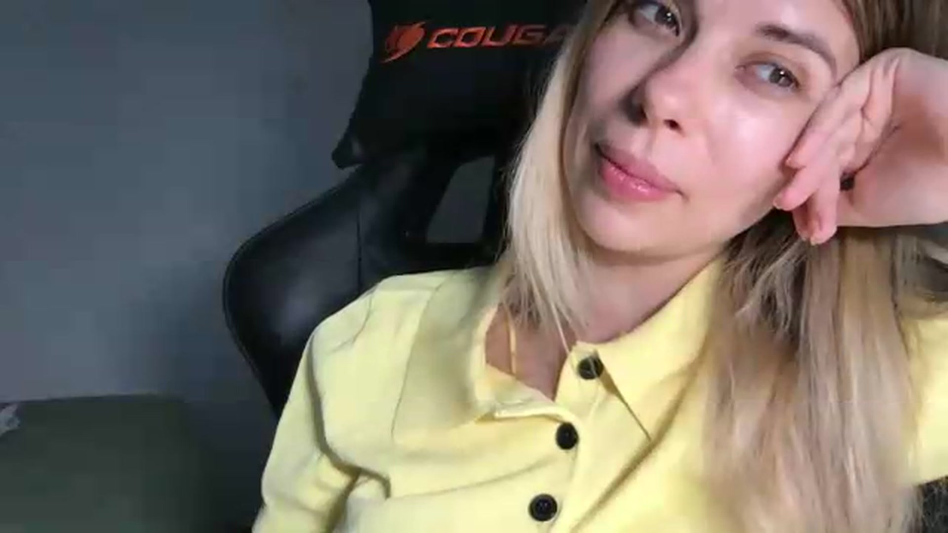 Gallery image thumbnail from neverinmylife's myfreecams stream on, 08/03/2026, 12:20 image 15 of 20