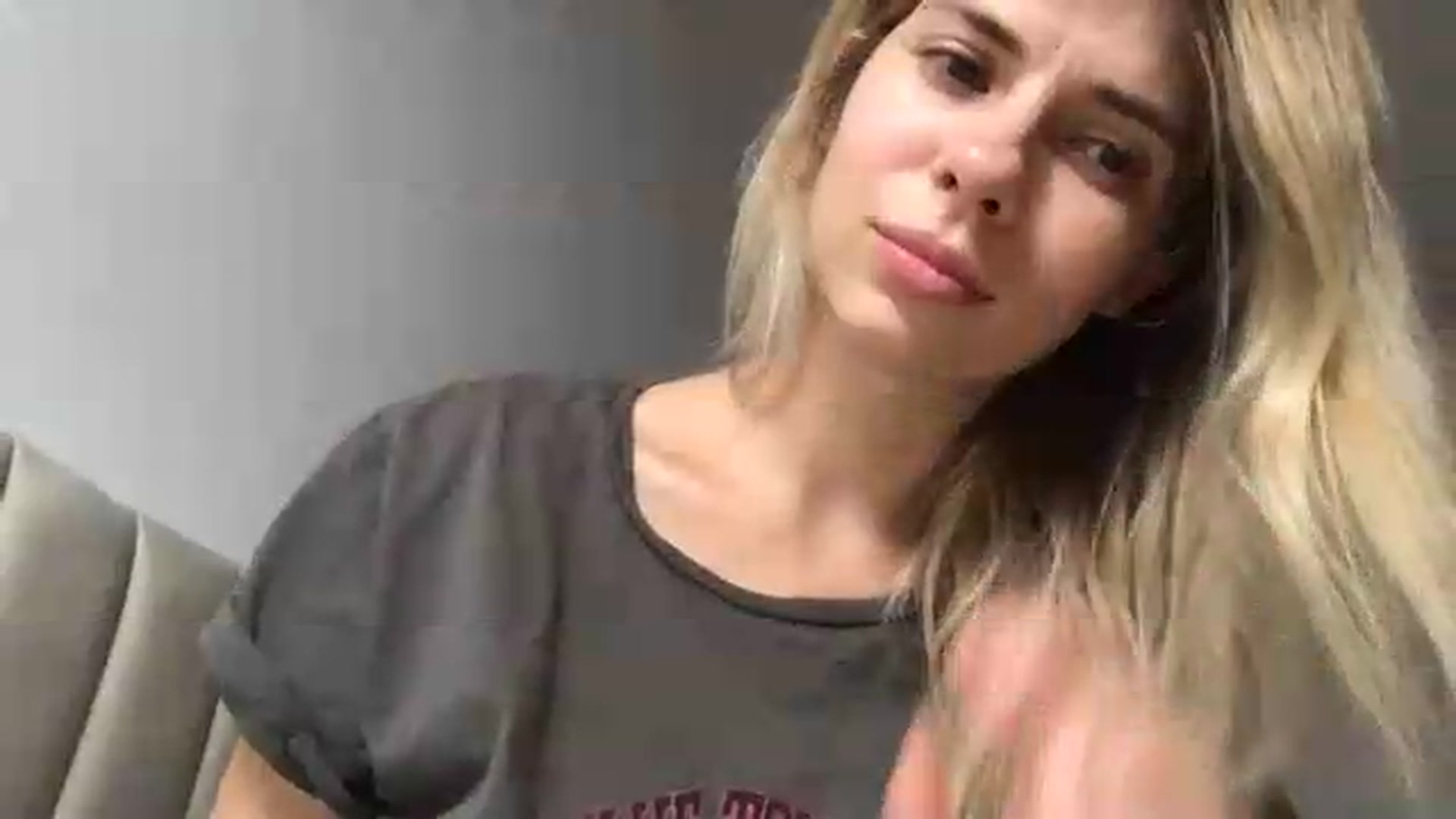 Gallery image thumbnail from neverinmylife's myfreecams stream on, 08/05/2026, 10:46 image 4 of 20