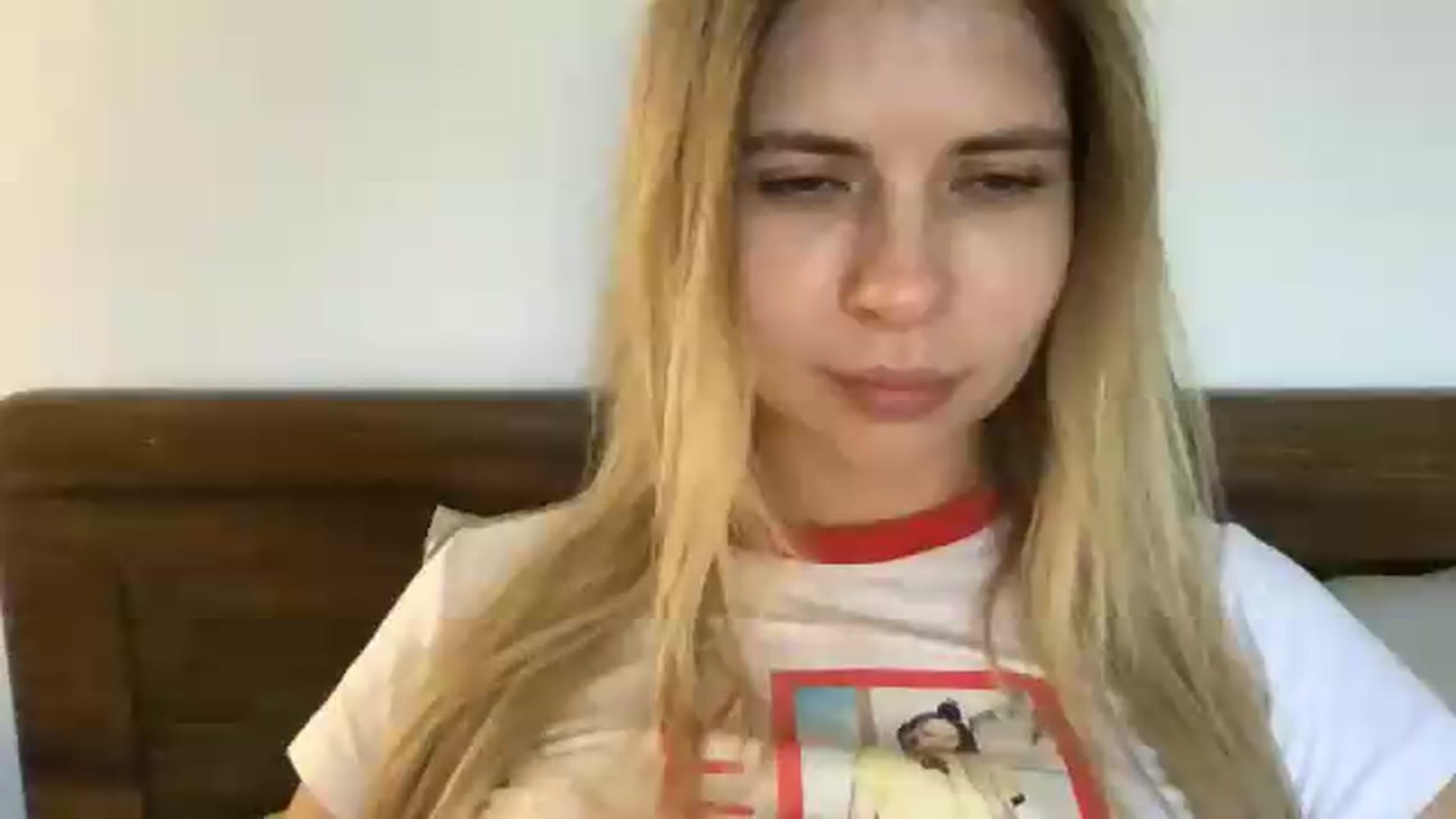 Gallery image thumbnail from neverinmylife's myfreecams stream on, 08/12/2026, 10:04 image 5 of 20