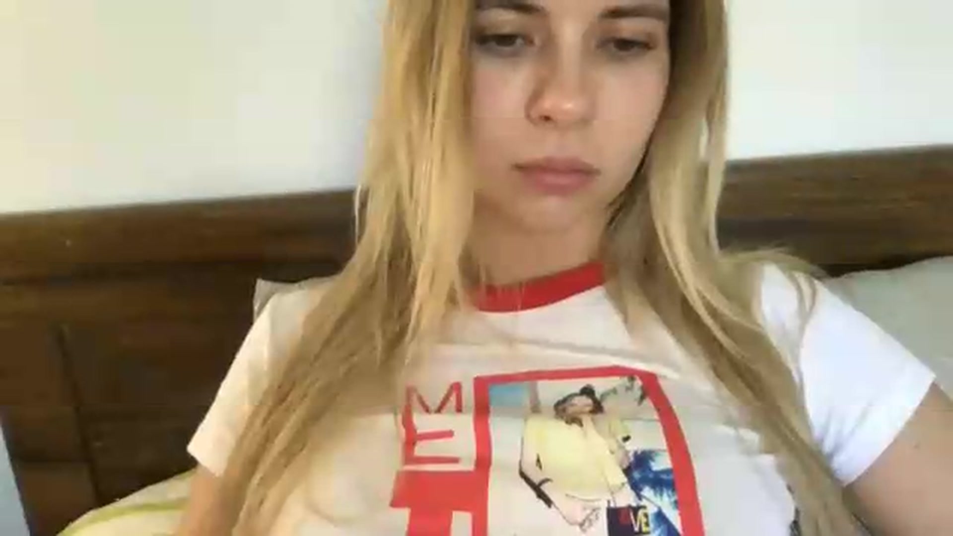 Gallery image thumbnail from neverinmylife's myfreecams stream on, 08/12/2026, 10:04 image 17 of 20