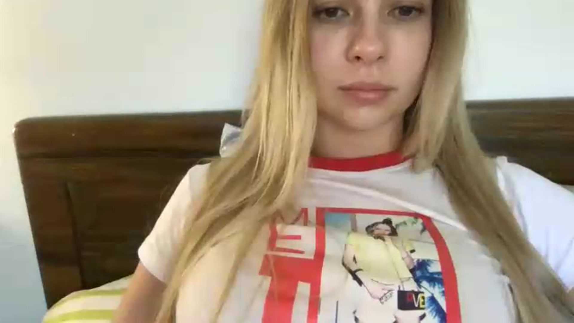 Gallery image thumbnail from neverinmylife's myfreecams stream on, 08/12/2026, 10:28 image 9 of 20