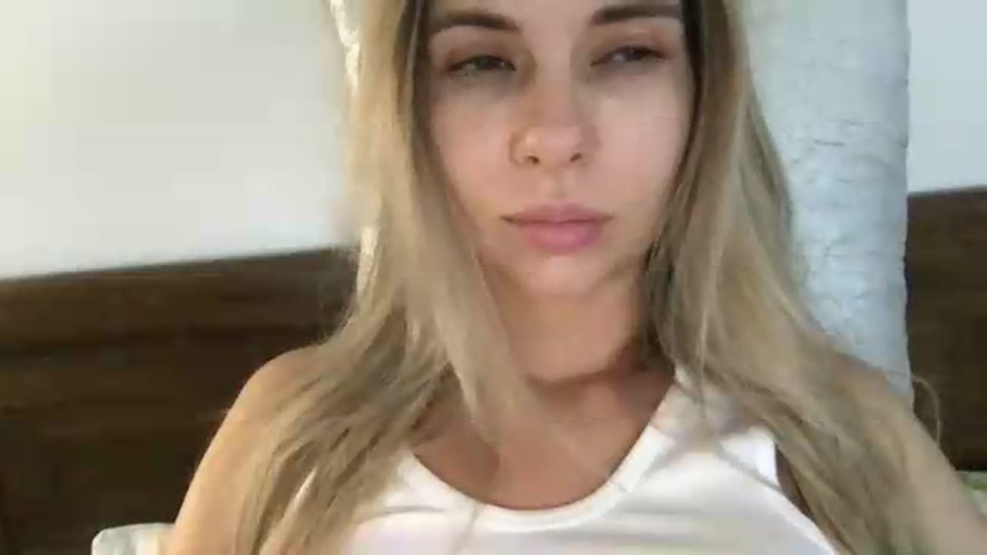 Gallery image thumbnail from neverinmylife's myfreecams stream on, 08/15/2026, 10:54 image 12 of 20