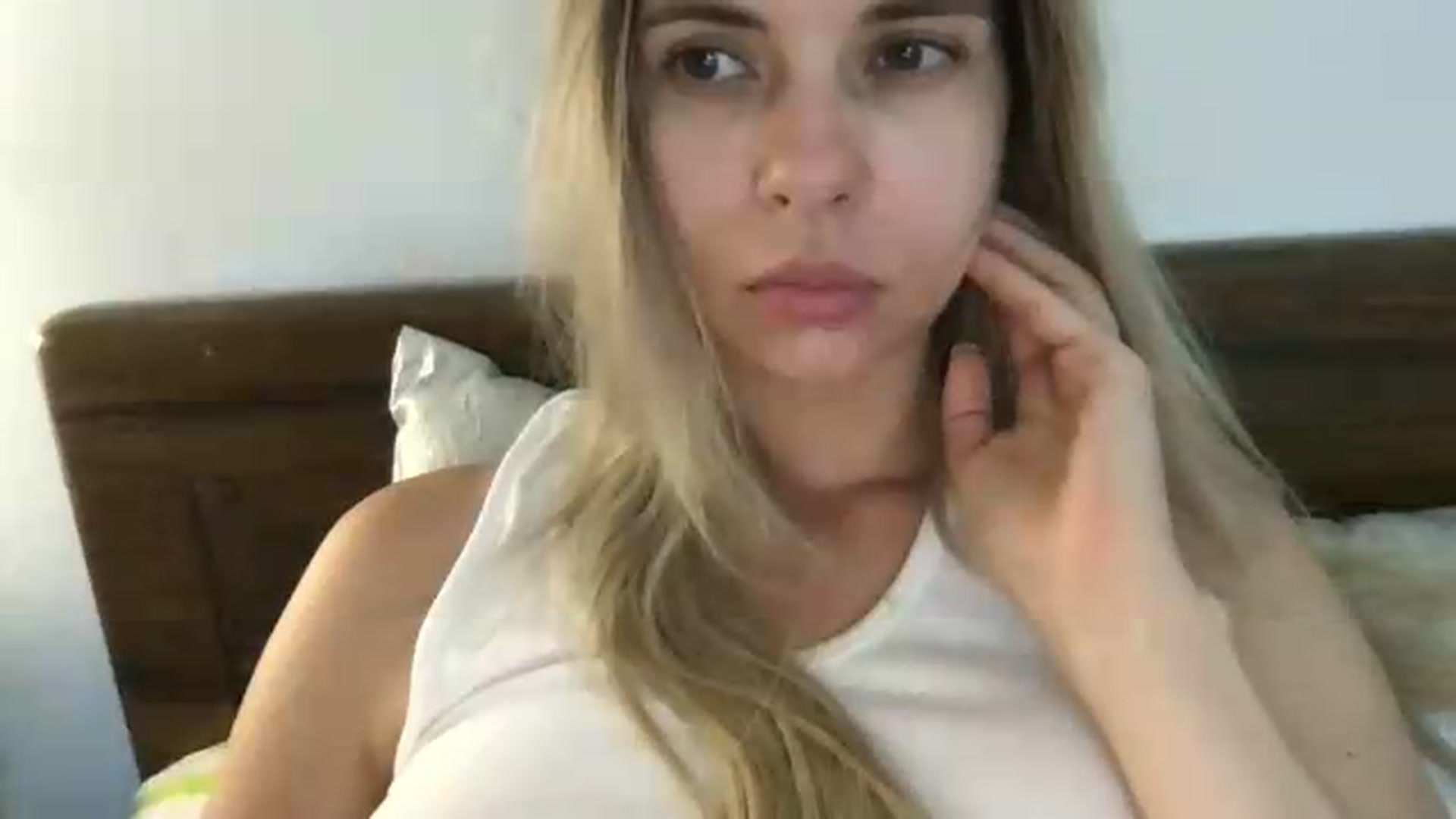 Gallery image thumbnail from neverinmylife's myfreecams stream on, 08/15/2026, 10:54 image 3 of 20
