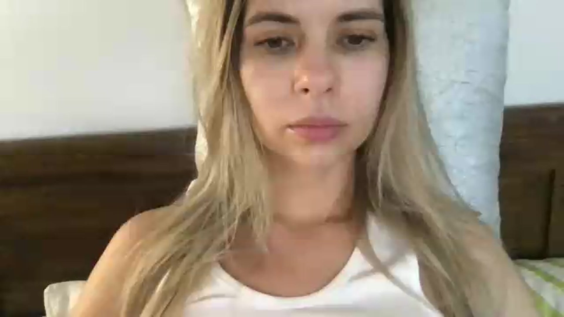 Gallery image thumbnail from neverinmylife's myfreecams stream on, 08/15/2026, 11:10 image 9 of 20