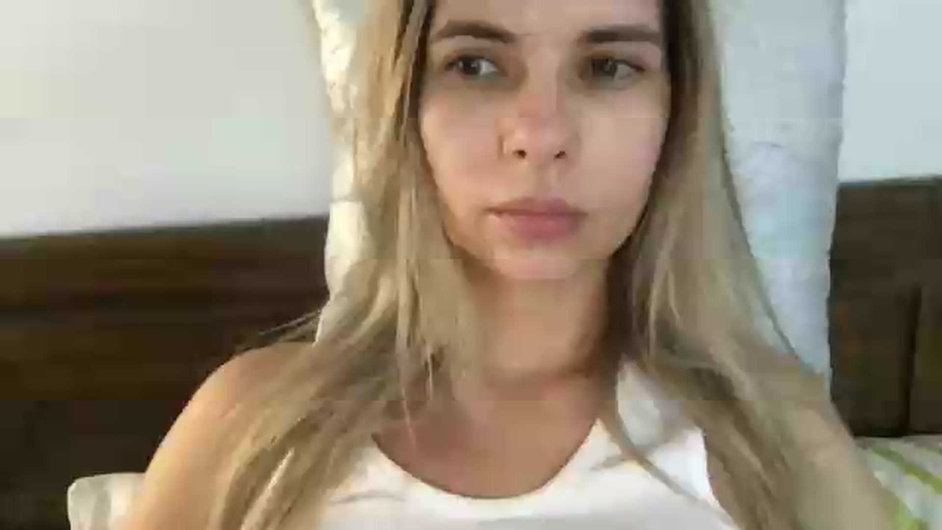Gallery image thumbnail from neverinmylife's myfreecams stream on, 08/15/2026, 11:10 image 12 of 20