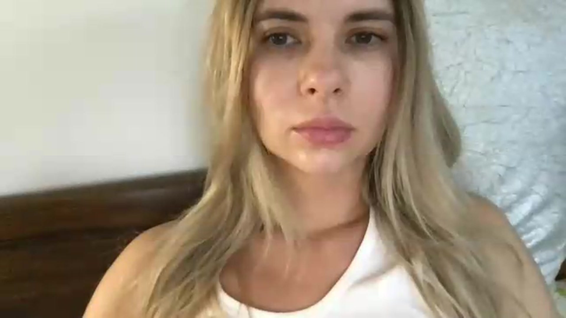 Gallery image thumbnail from neverinmylife's myfreecams stream on, 08/15/2026, 12:19 image 3 of 20